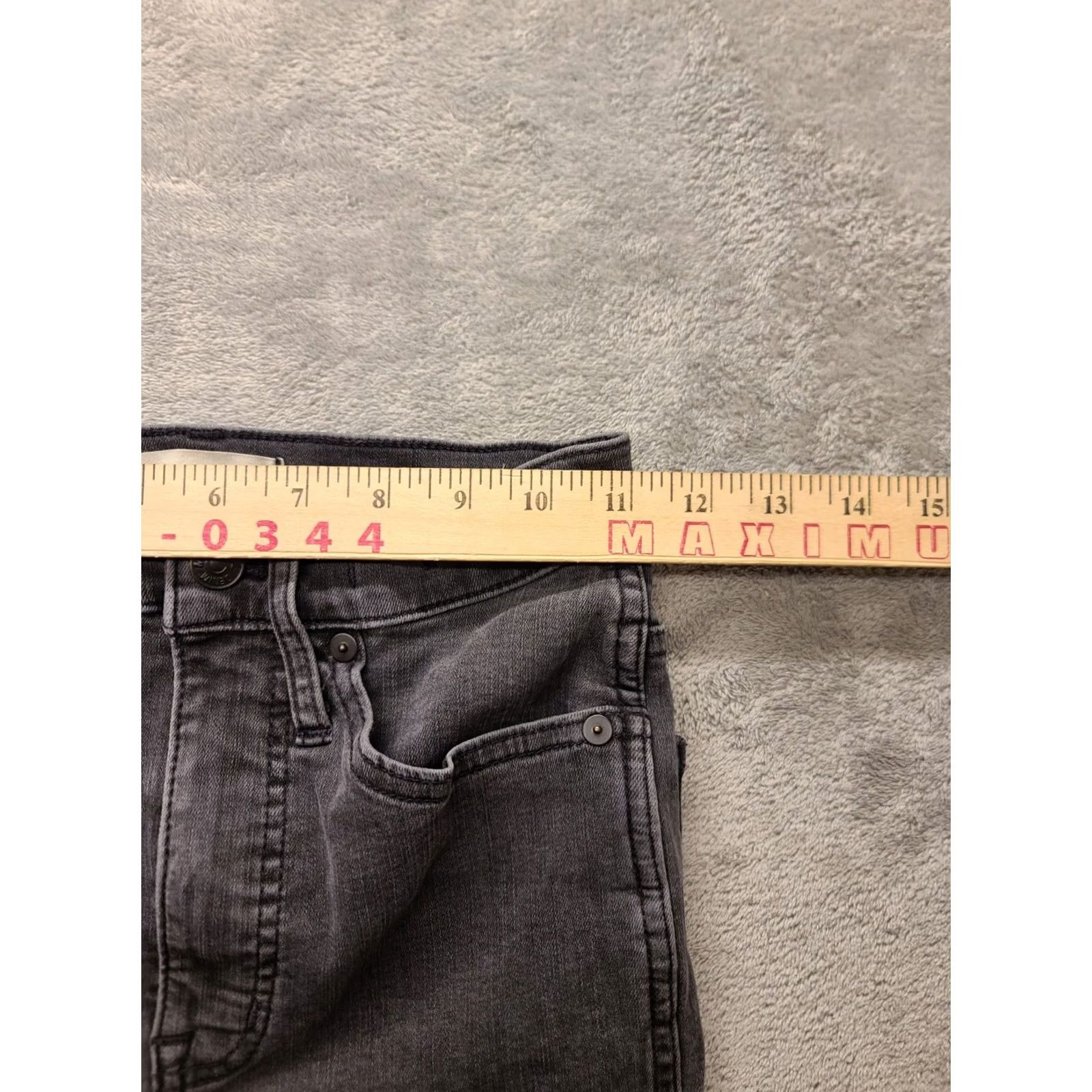 Madewell Madewell Jeans Womens 23 High Rise Stovepipe Straight Leg Raw Hem Black Stretch Denim Size 40" / US 18 - 3 Thumbnail