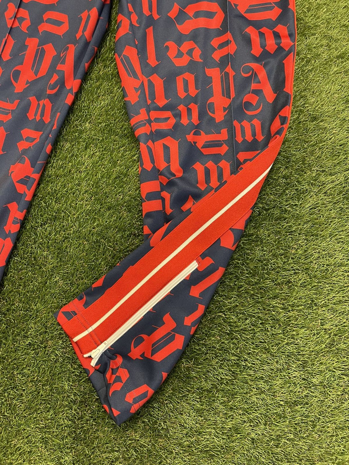 Palm Angels Size XXL - Palm Angels Monogram Sweatpants Red/Blue Size US 38 / EU 54 - 4 Thumbnail