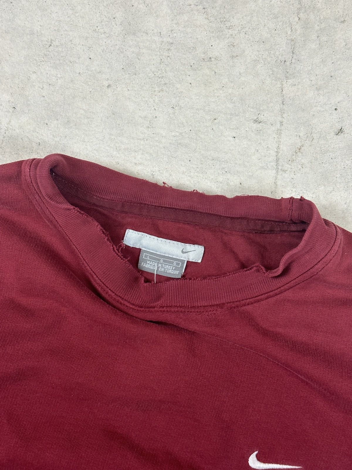 Nike × Vintage Vintage Nike Burgundy Crewneck Size US L / EU 52-54 / 3 - 5 Thumbnail