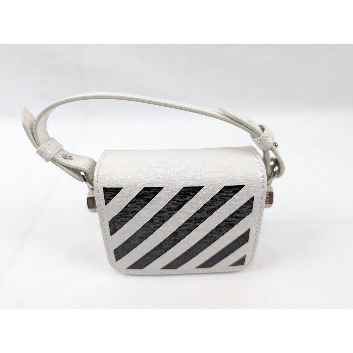 Off-White o1rshd1 Size: OS / Diag Baby Flap Bag in White/Black Size ONE SIZE - 3 Thumbnail