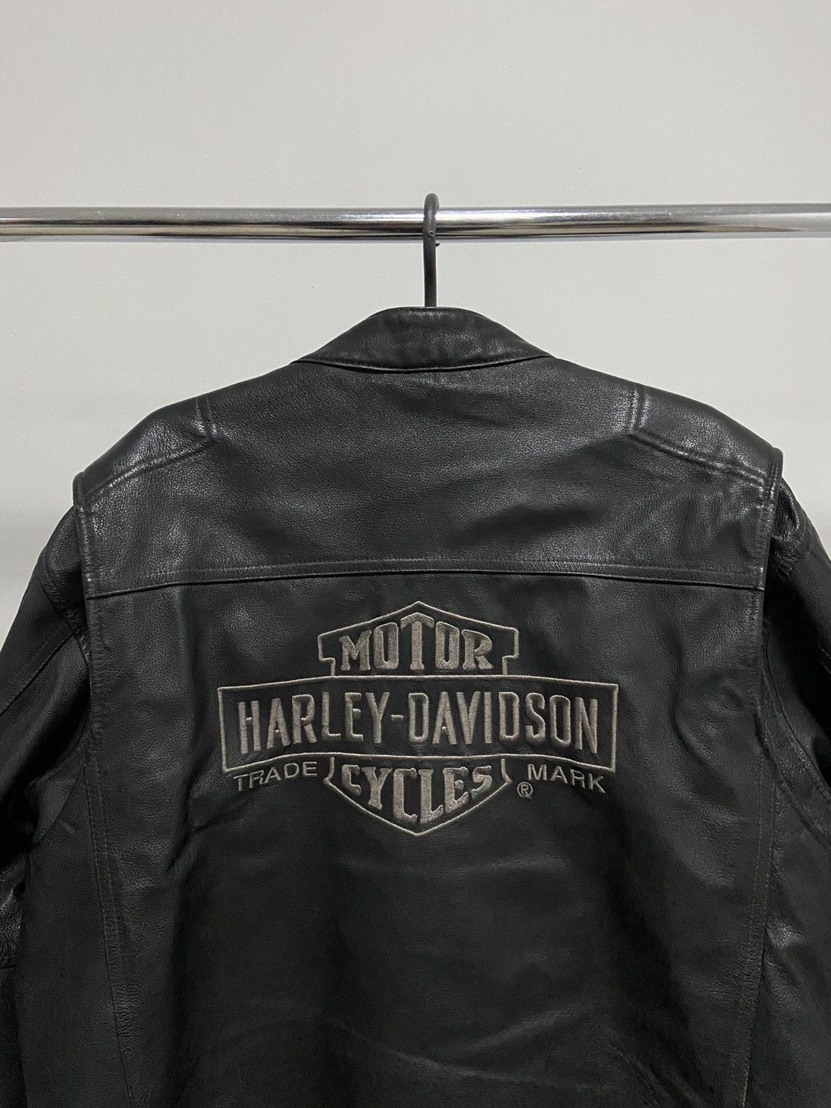 Harley Davidson × Vintage Harley Davidson leather jacket big logo moto vintage biker Size US L / EU 52-54 / 3 - 3 Thumbnail