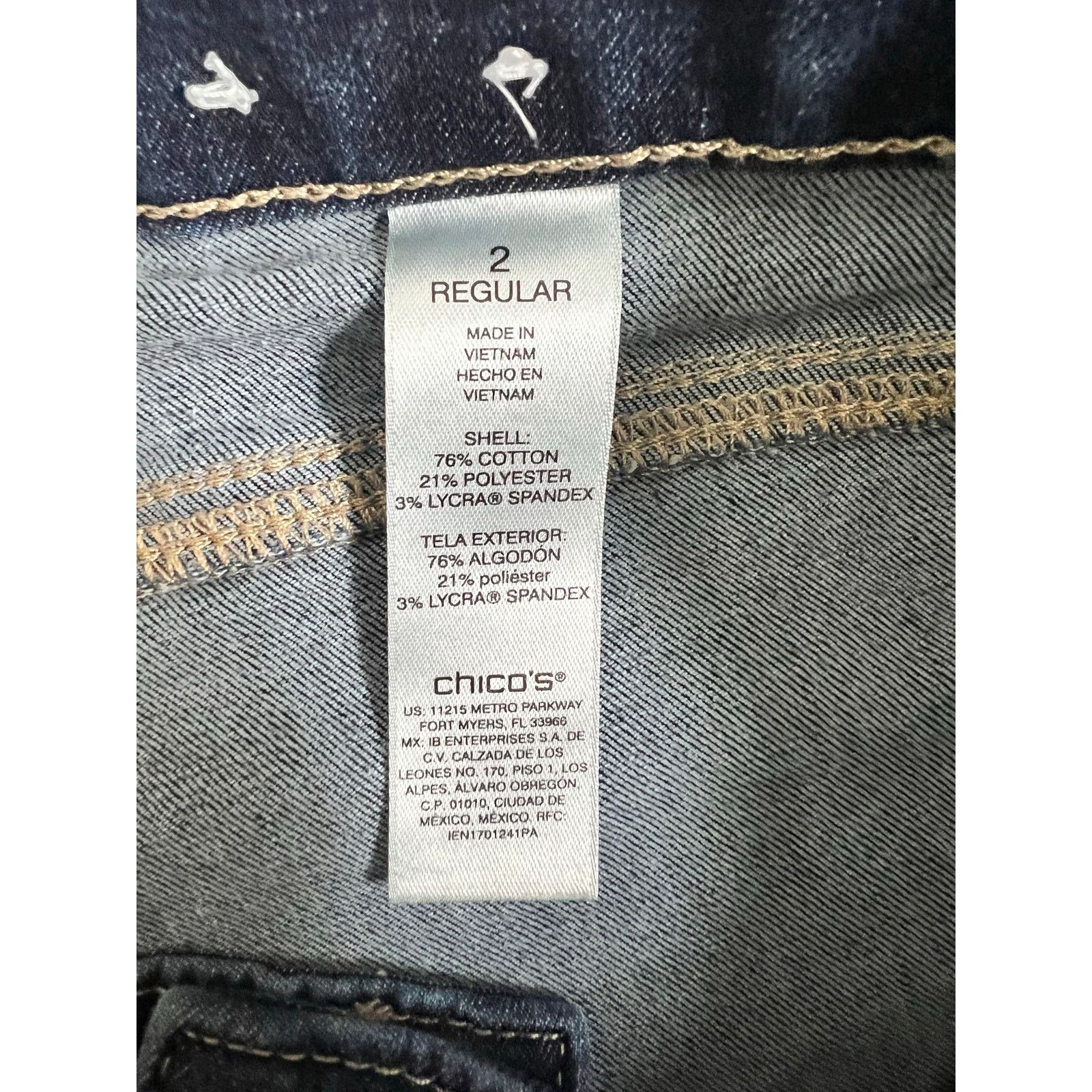 Chicos Chicos Mid-Rise Straight Leg Jean Size 2 Regular (US 12) Size 34" / US 12 / IT 48 - 7 Thumbnail