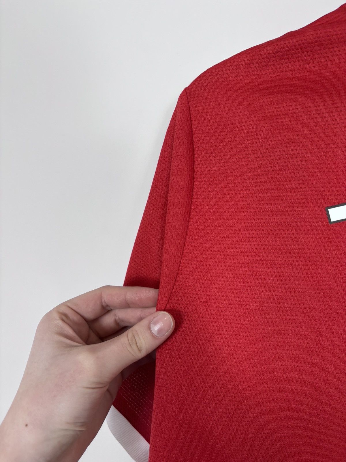 Adidas Adidas Manchester United NWT 2021/22 Toone #7 Soccer Jersey Size US L / EU 52-54 / 3 - 6 Thumbnail