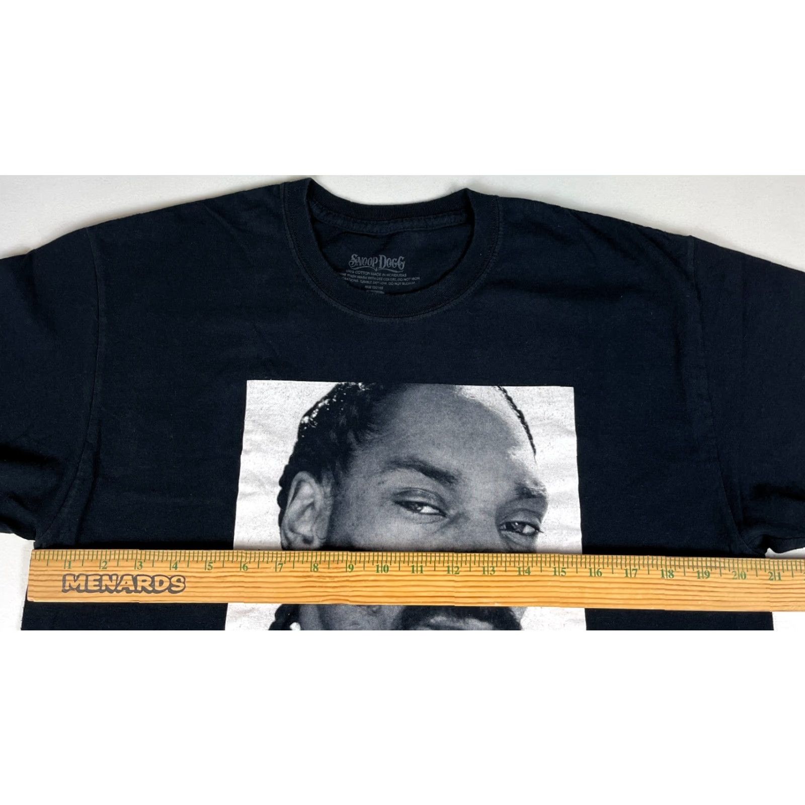 Vintage Snoop Dogg Long Beach California One Night Only T-Shirt Rap Sz L Mens Black Cotton Graphic Print Short Sleeve Crew Neck Vintage 2019 Size US L / EU 52-54 / 3 - 7 Thumbnail