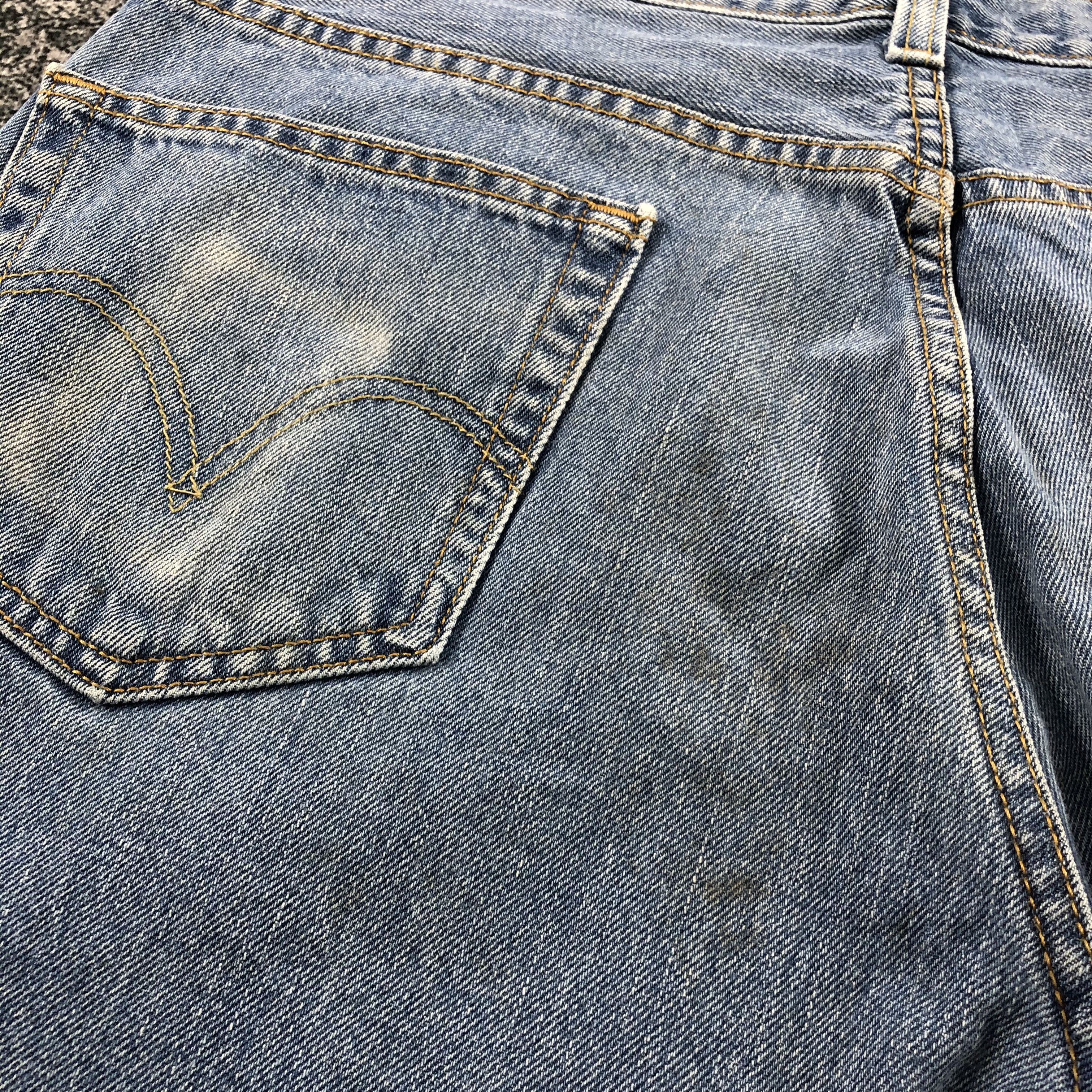 Levi's Vintage Levis 550 Jeans Relaxed Fit Denim KJ1023 Size US 36 / EU 52 - 9 Thumbnail