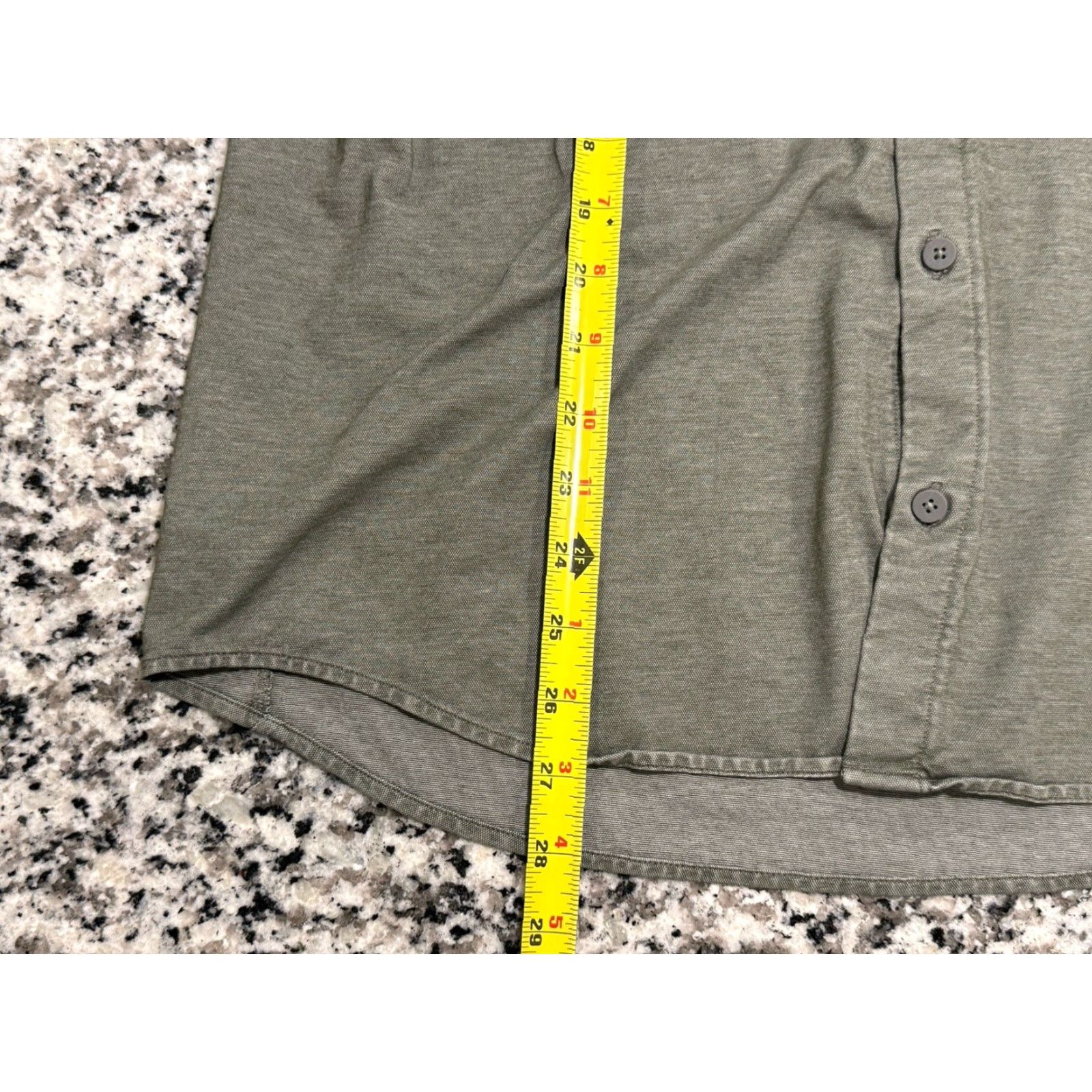 Lululemon Lululemon Shirt Mens M Green Button-Up Long Sleeve Casual Preppy Shirt Size US M / EU 48-50 / 2 - 2 Thumbnail