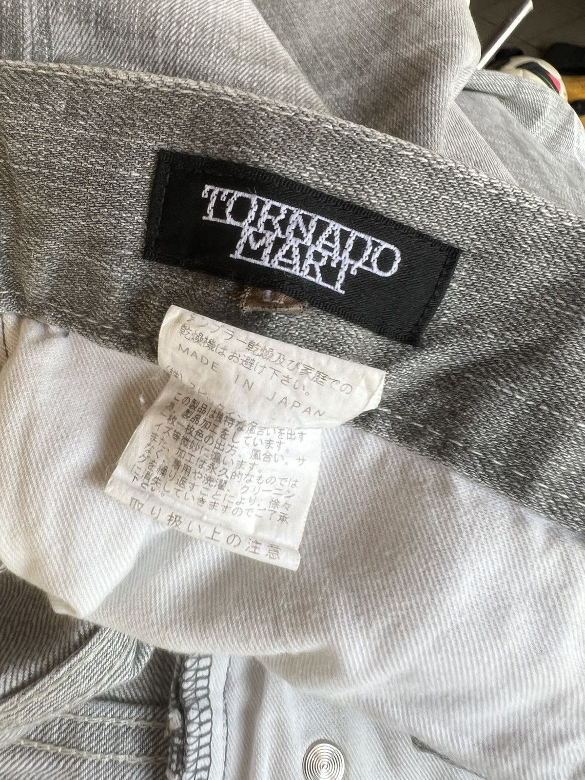 Tornado Mart Tornado Mart Distressed Fade Denim Flare Jeans Size US 31 - 20 Thumbnail
