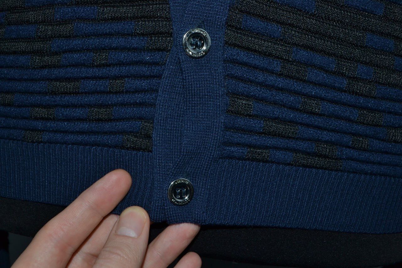 Versace Versace collection Sweater Cardigan V-Neck Blue Size M Size US M / EU 48-50 / 2 - 3 Thumbnail