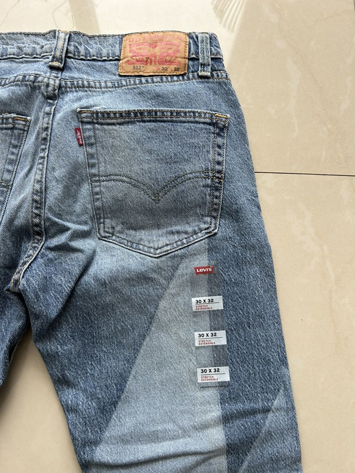 Levi's Levi’s laser design pants Size US 30 / EU 46 - 2 Thumbnail