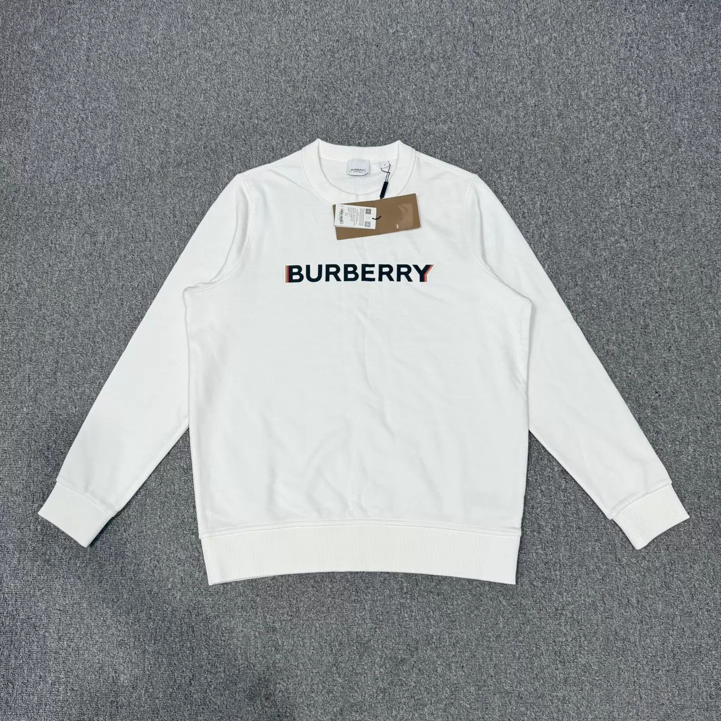 Burberry Burberry White Logo Print Crewneck LS Sweatshirt M NWT Size M / US 6-8 / IT 42-44 - 1 Thumbnail