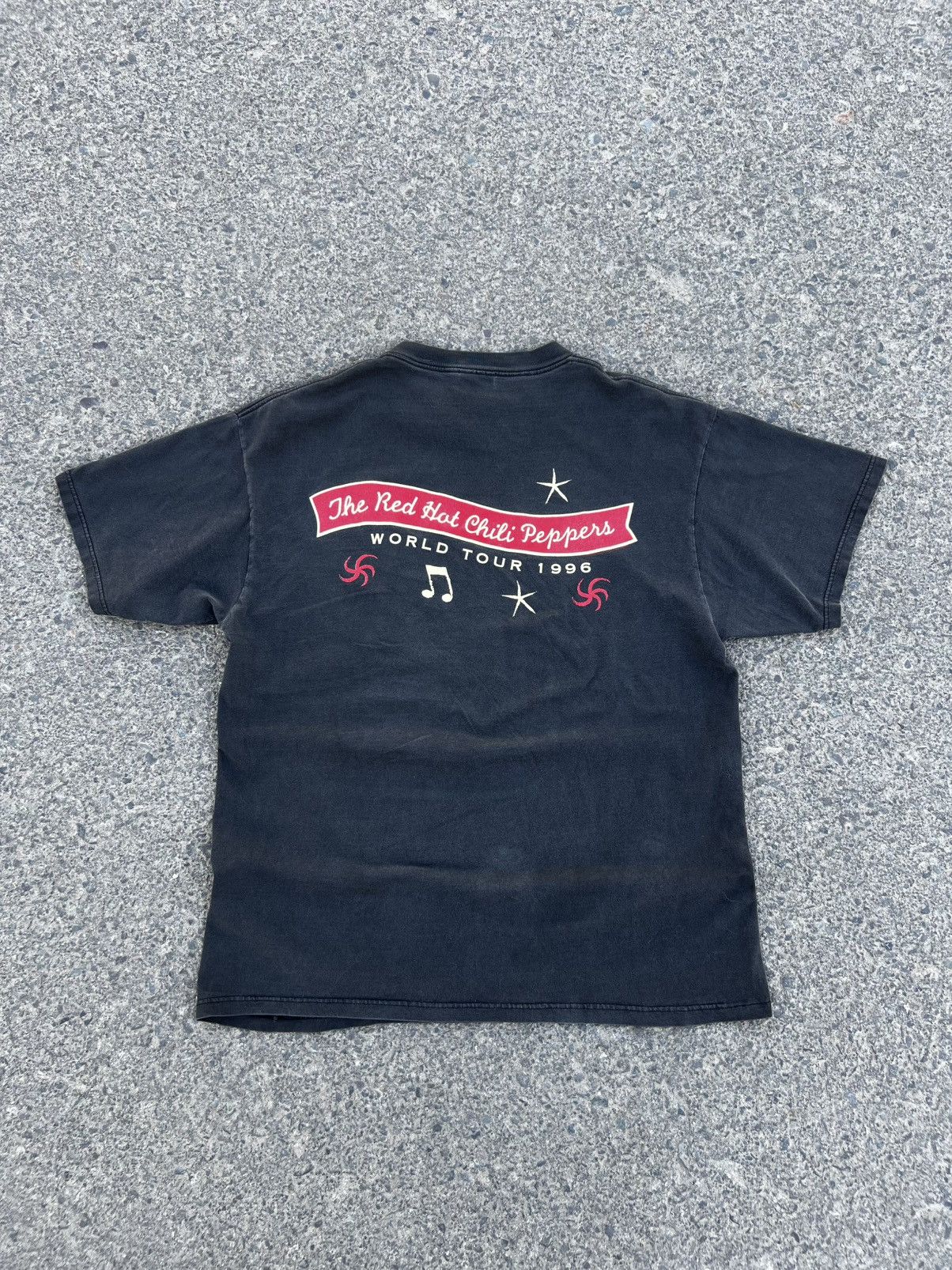Other Red Hot Chili peppers one hot minute Size US XL / EU 56 / 4 - 4 Thumbnail