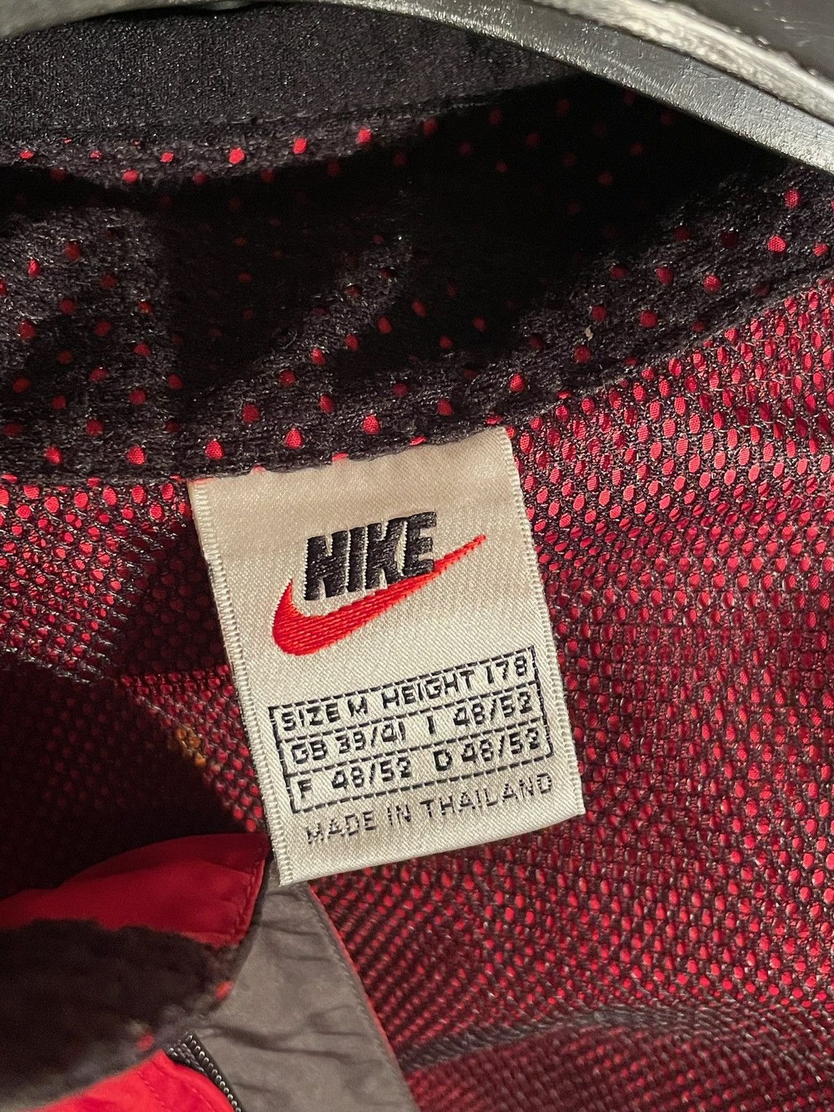 Nike Nike vintage light jacket Size US M / EU 48-50 / 2 - 4 Thumbnail