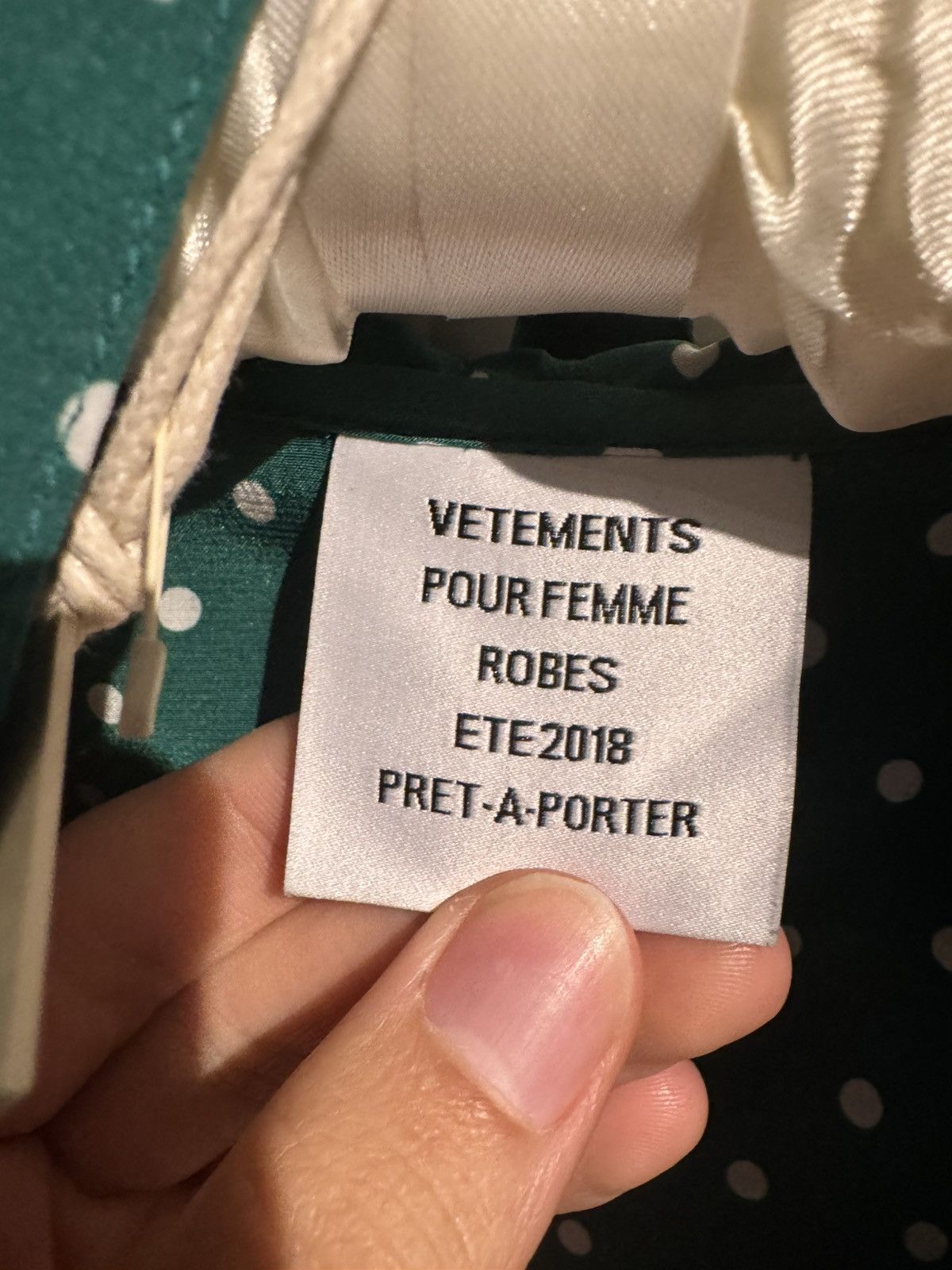 Vetements Vetements 2018 Emoji Dress coat with bomber sleeves cutting Size M / US 6-8 / IT 42-44 - 5 Thumbnail