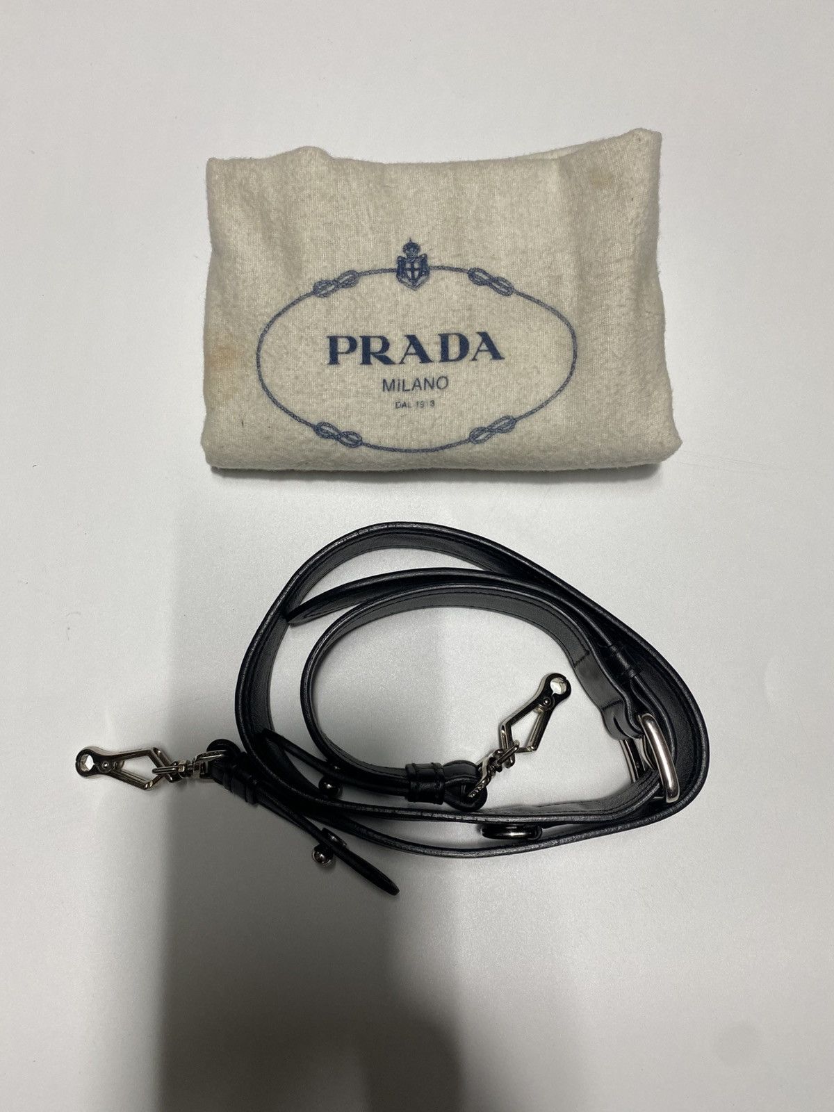 Prada ❌last drop deleted items❌Borsa a spalla in pelle nera Prada Size ONE SIZE - 3 Thumbnail