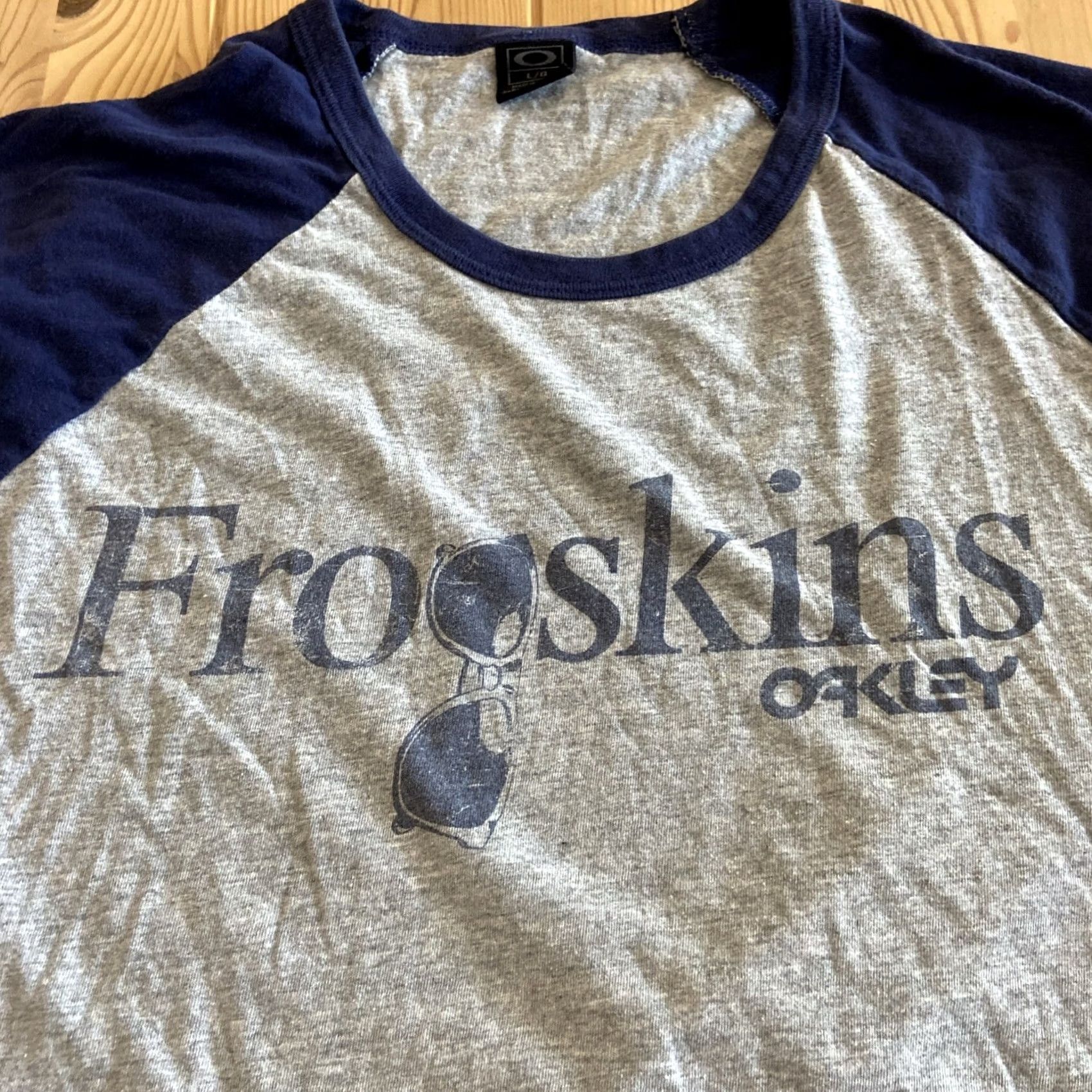 Oakley Oakley T-Shirt Raglan Sleeve 3/4 Crew Neck Logo Graphic Print Size L Mens Regular Fit Gray/Blue Size US L / EU 52-54 / 3 - 3 Thumbnail