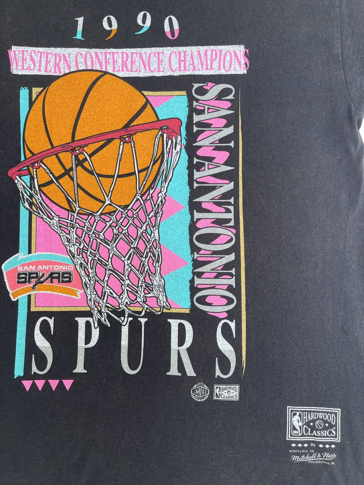 NBA Rare🔥San Antonio SPURS 1990 Tour Tees Size US L / EU 52-54 / 3 - 5 Thumbnail