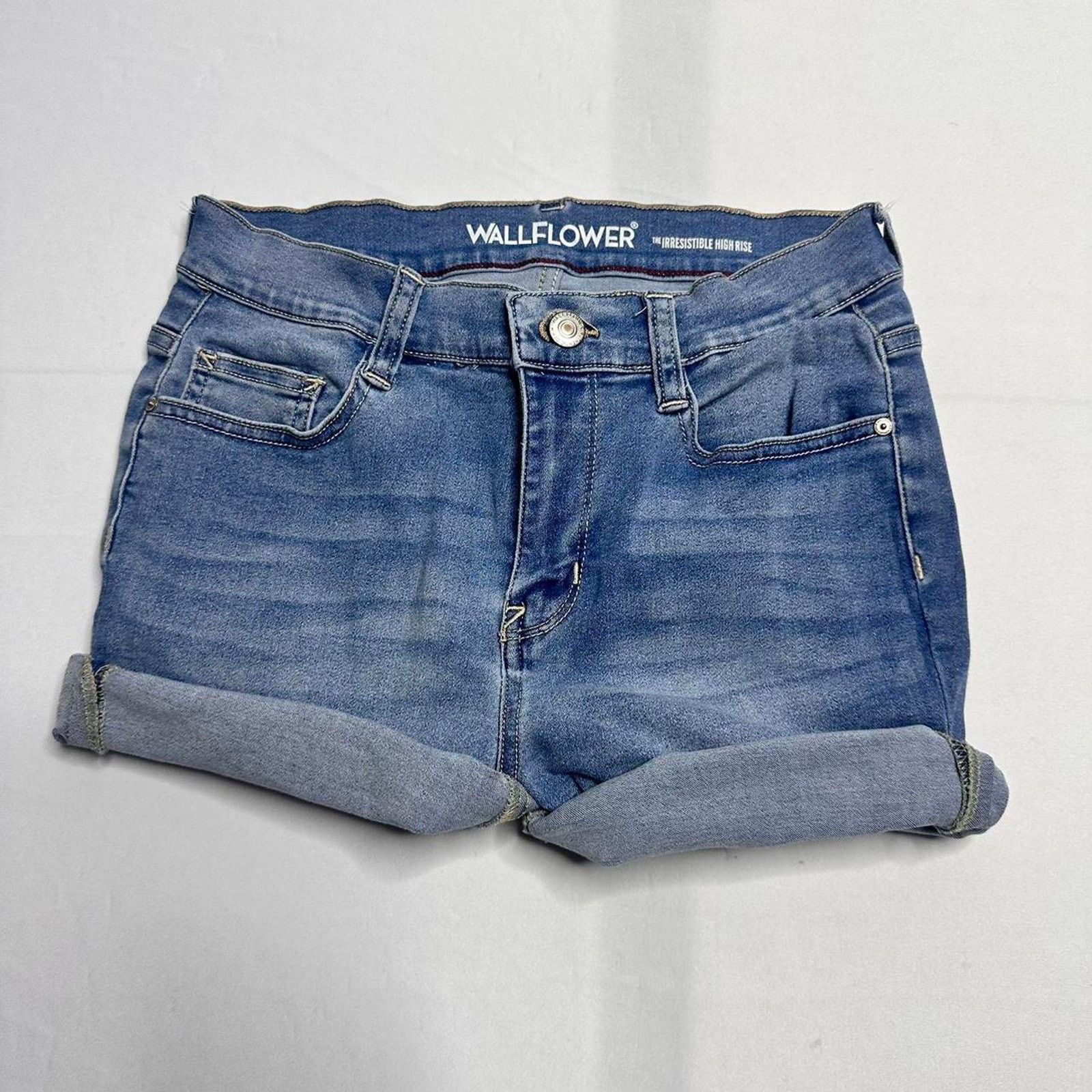 & Other Stories Wallflower Womens Size 5 Shorts Size 27" / US 4 / IT 40 - 1 Thumbnail