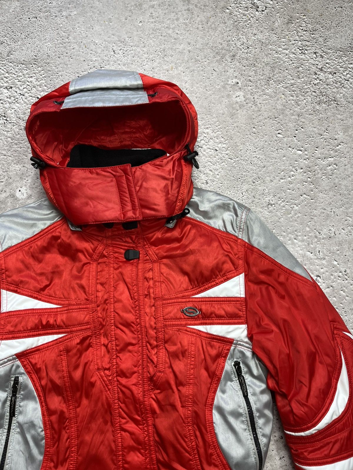 Sportalm Kitzbuhel Vintage Sportalm Red Silver Ski Jacket Belted Hooded Size 40 Size M / US 6-8 / IT 42-44 - 4 Thumbnail