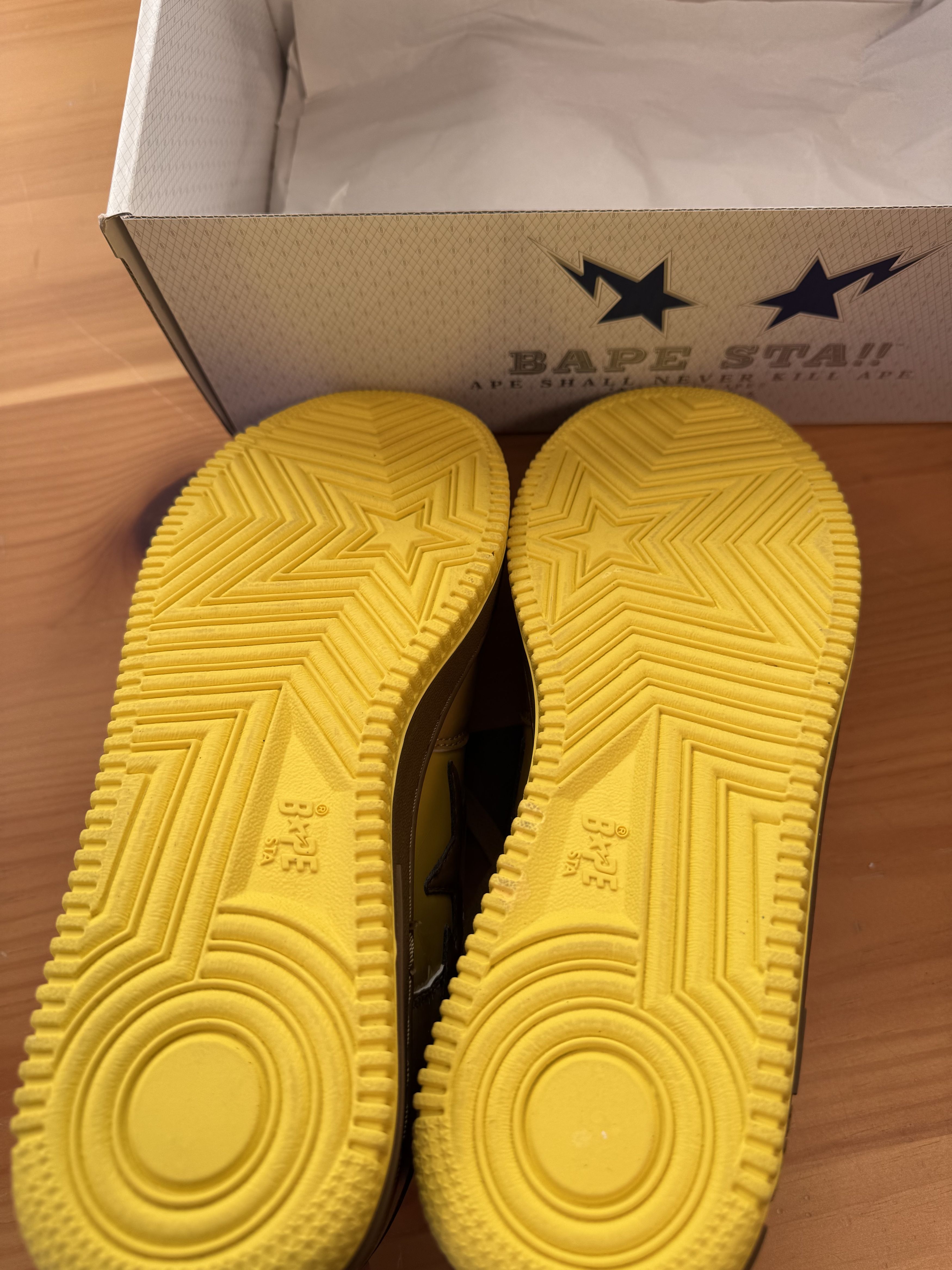 Bape Bape Gold Card Member FS 2008 Size US 9 / EU 42 - 16 Thumbnail