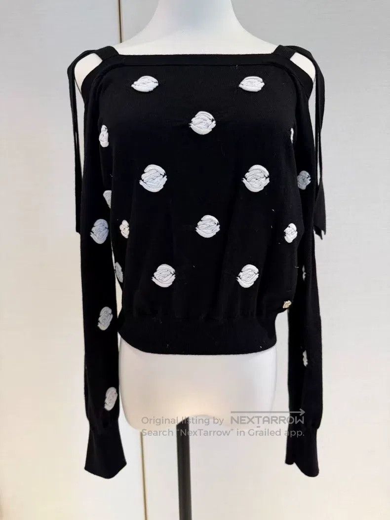 Chanel Chanel 23k camelia sweater off-shoulder sweater Size XS / US 0-2 / IT 36-38 - 1 Thumbnail