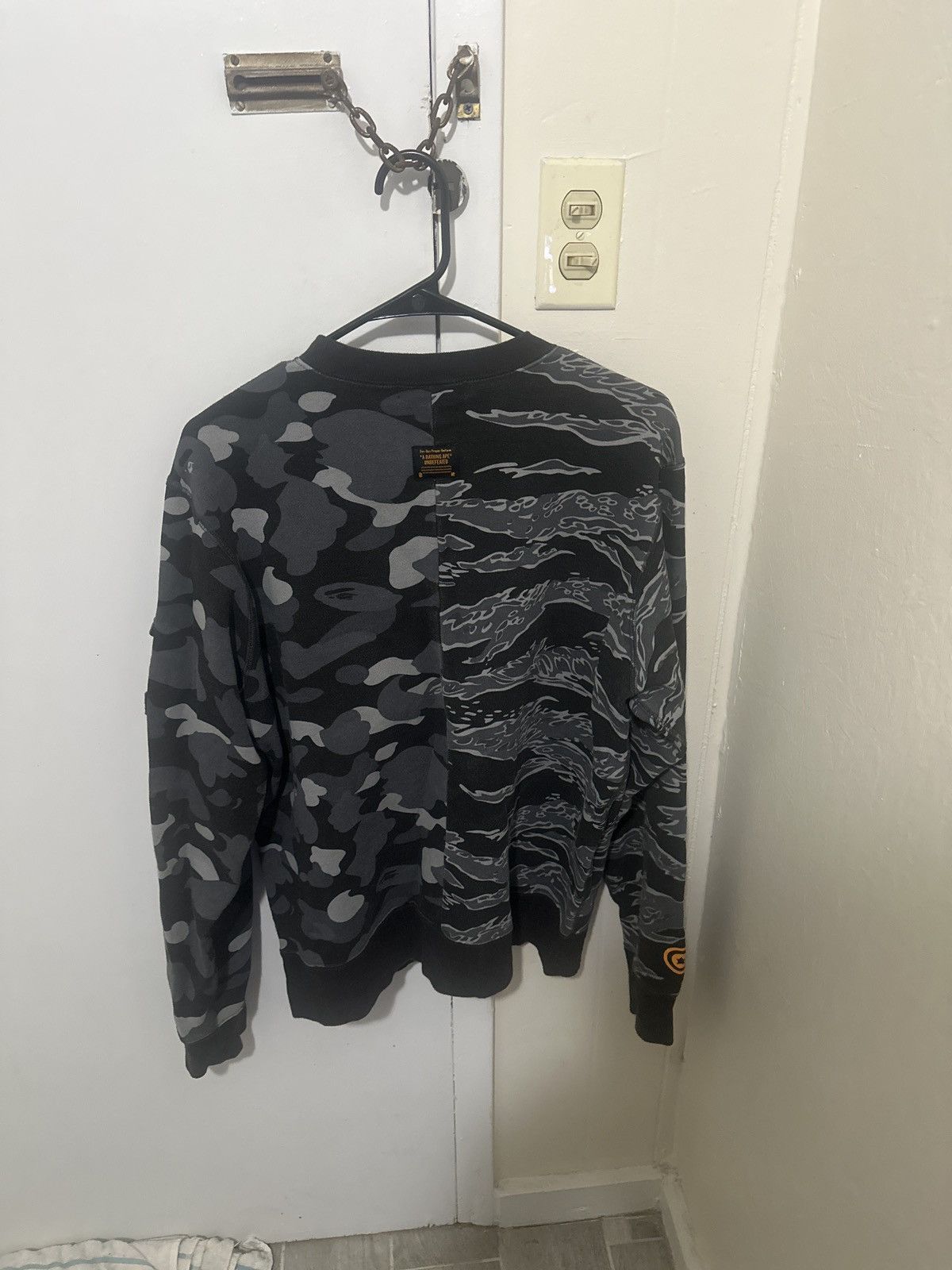 Bape Bape x undefeated Size US L / EU 52-54 / 3 - 2 Thumbnail