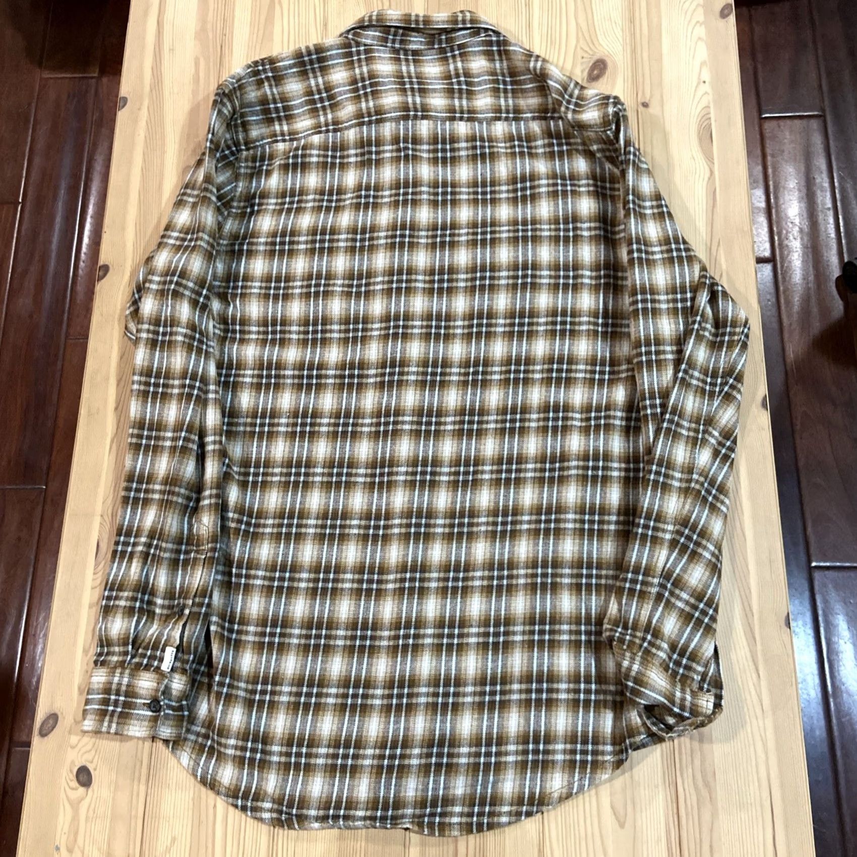 Quiksilver VINTAGE Quiksilver Shirt Plaid Flannel Button-Up Men’s Small Brown Cotton Modern Fit Size US S / EU 44-46 / 1 - 5 Thumbnail