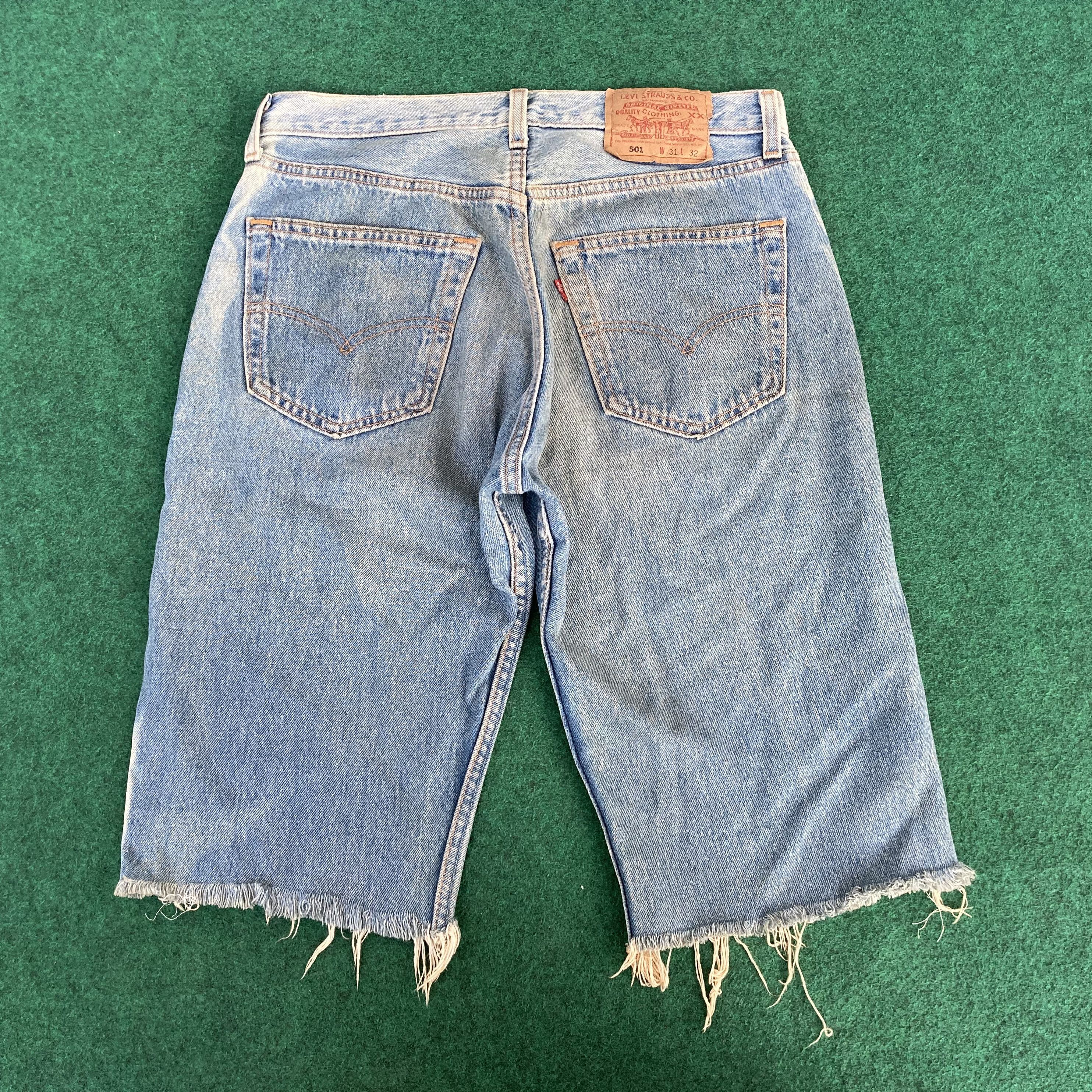 Levi's 30x12.5 Vintage Levis 501 Short Sz 30 Jorts Jeans Size US 30 / EU 46 - 12 Thumbnail