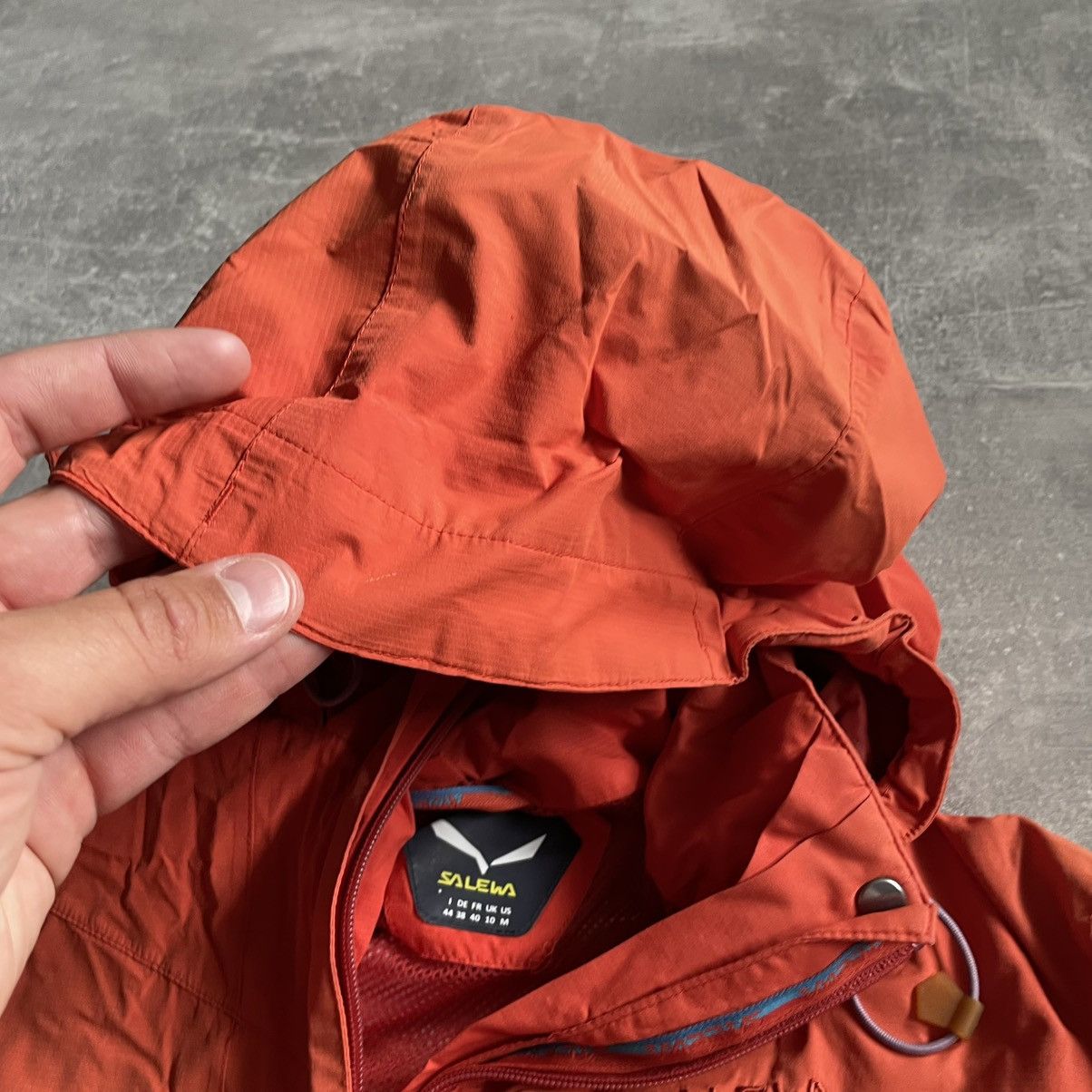 SALEWA Sun distressed Gore Tex Salewa Waterproof Jacket power arct Size US M / EU 48-50 / 2 - 9 Thumbnail