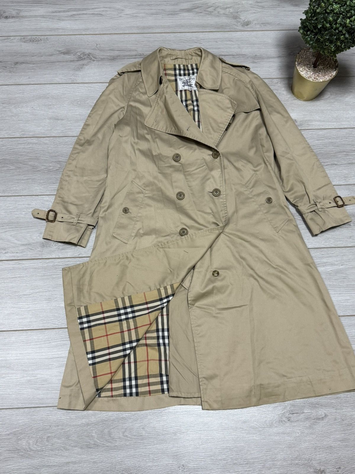 Burberry Burberry London unisexdouble breasted trench coat nova check Size US S / EU 44-46 / 1 - 2 Thumbnail