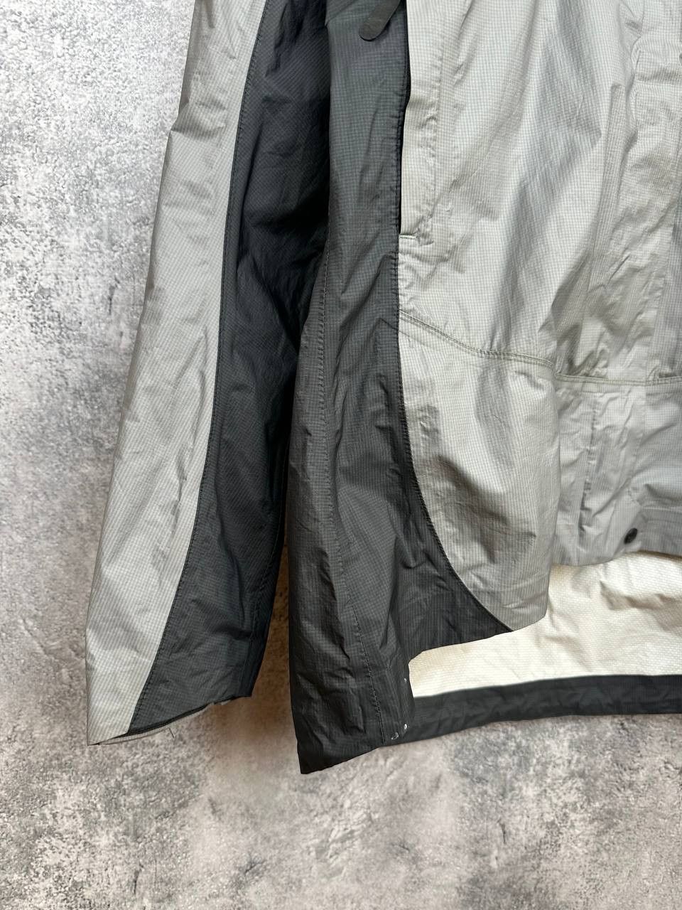 Montane Montane Nylon Windbreaker Jacket Hood Waterproof Long Size L / US 10 / IT 46 - 6 Thumbnail