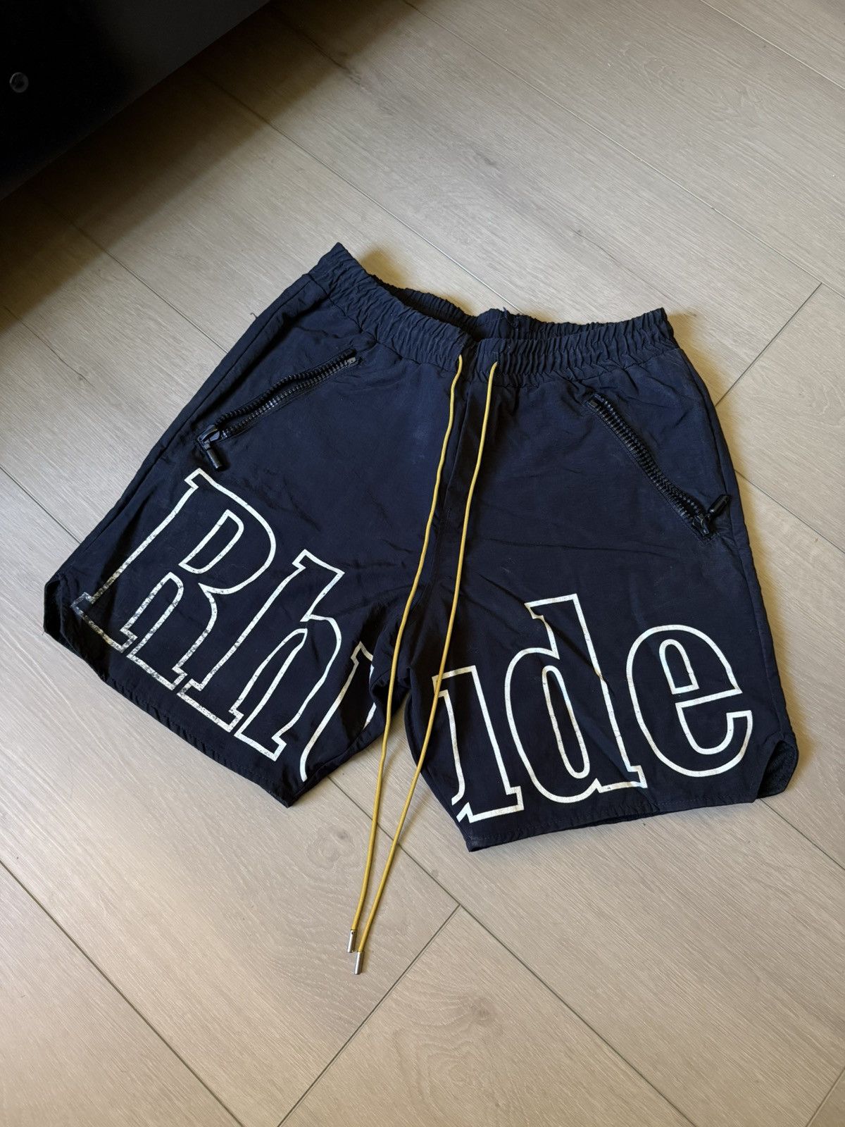 Rhude Black Logo shorts size M Size US 32 / EU 48 - 1 Thumbnail