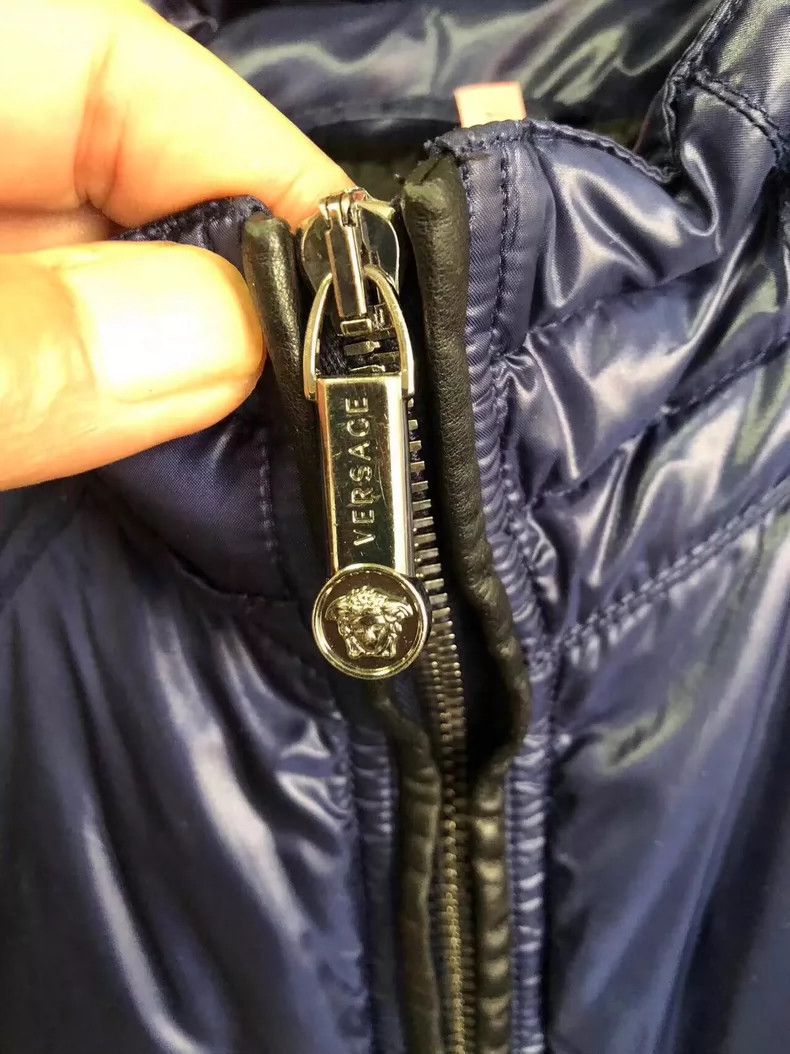 Versace Versace Leather-trimmed slim-fitting cropped down jacket j Size US L / EU 52-54 / 3 - 5 Thumbnail