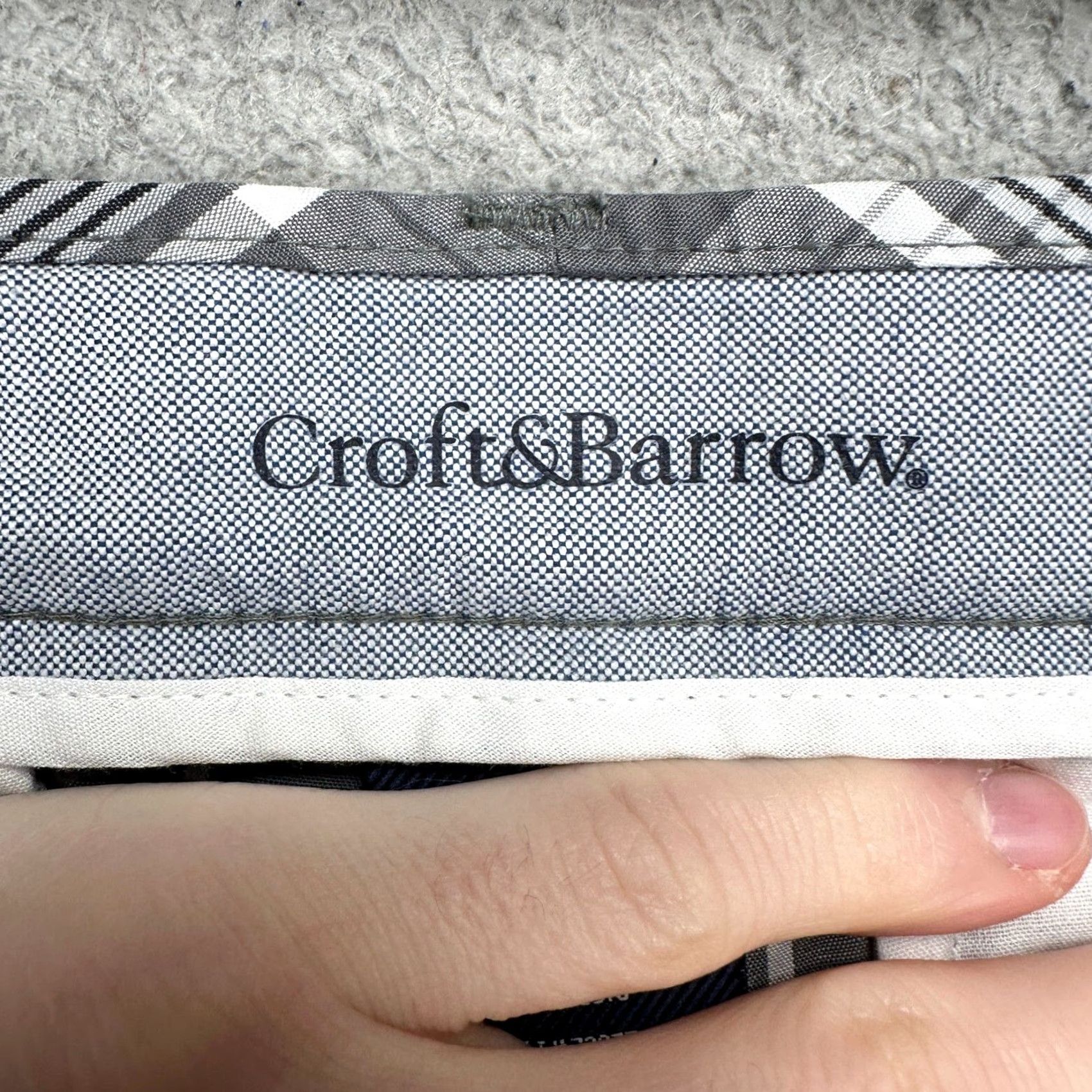 Croft & Barrow VINTAGE Croft Barrow Mens Classic Plaid Shorts 38X9 Grey Relaxed Fit Khakis Casual NEW Size US 38 / EU 54 - 4 Thumbnail