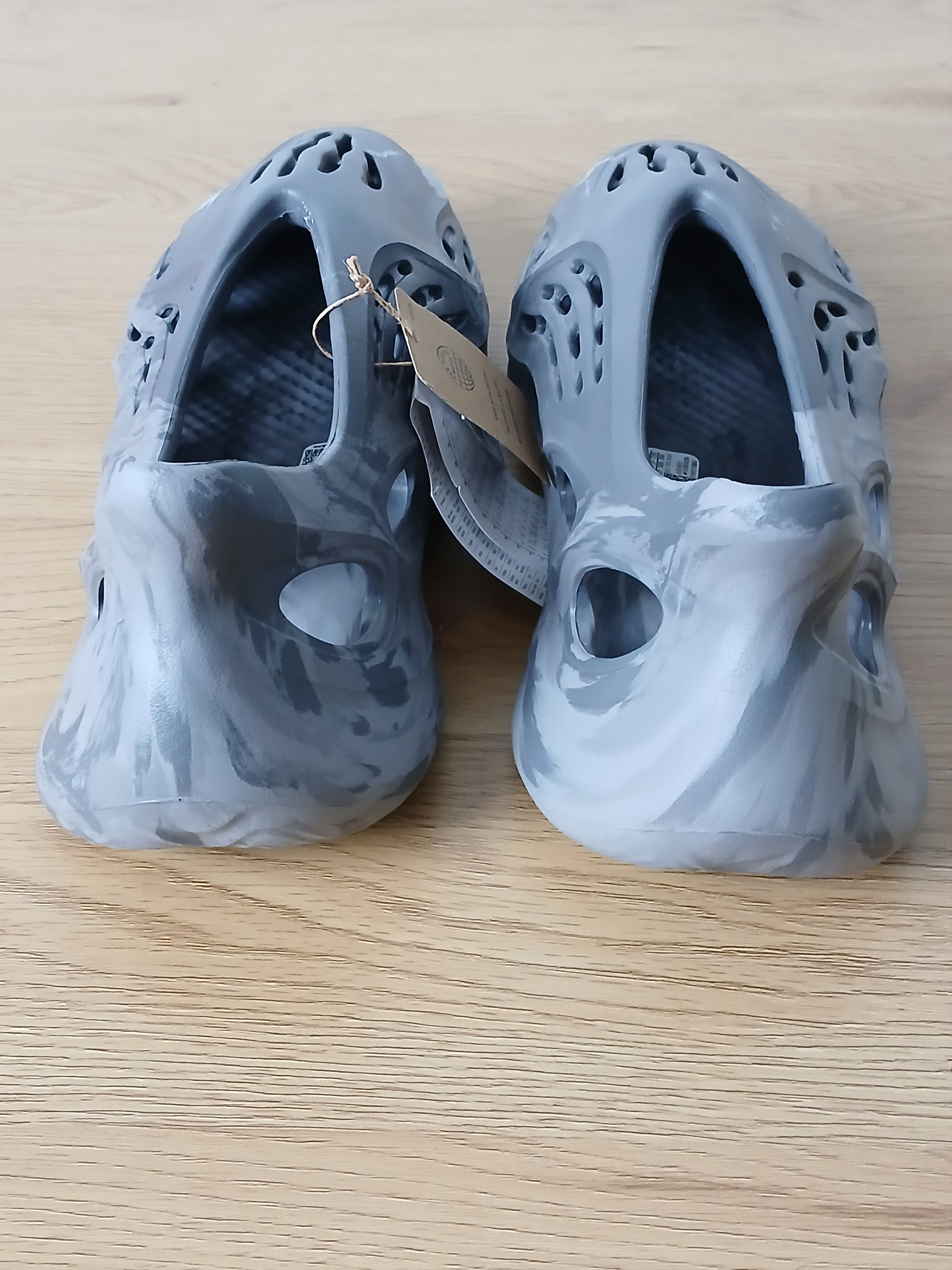 Adidas × Kanye West × Yeezy New Adidas Yeezy Foam Runner Size US 12 / EU 45 - 5 Thumbnail