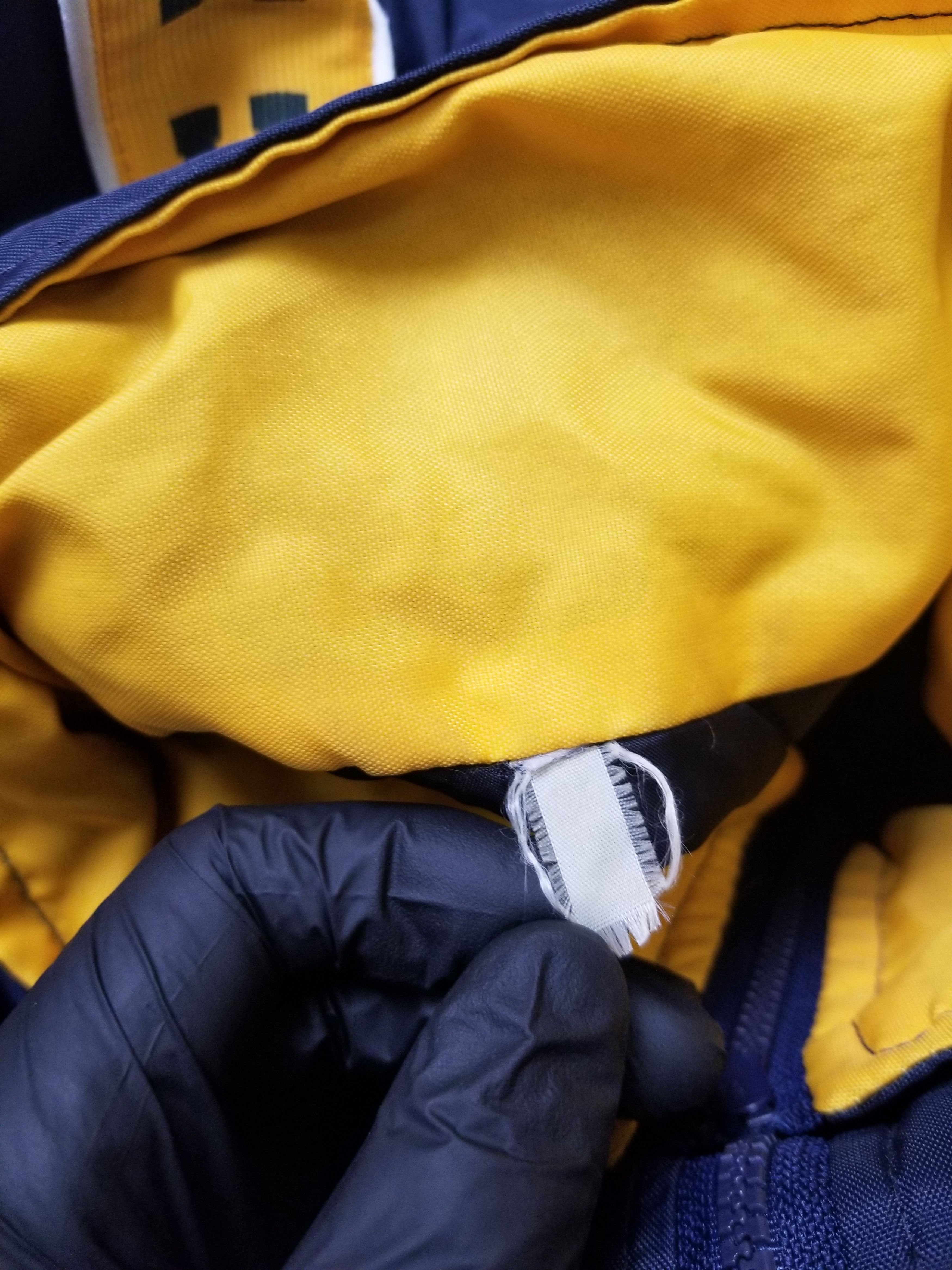 Other Vintage Michigan Wolverines Puffer Jacket Size US L / EU 52-54 / 3 - 6 Thumbnail