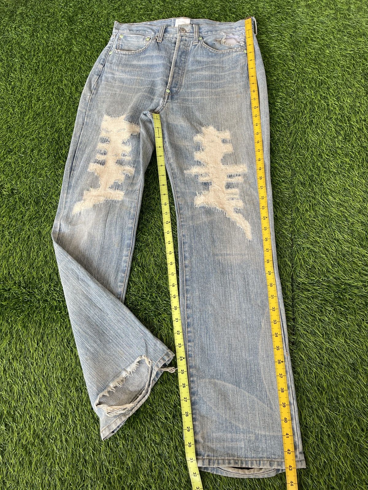 Helmut Lang RARE‼️Vintage TRASHED🔥EXHIBITIONIST🔥Light Blue Wash Denim Size US 32 / EU 48 - 9 Thumbnail