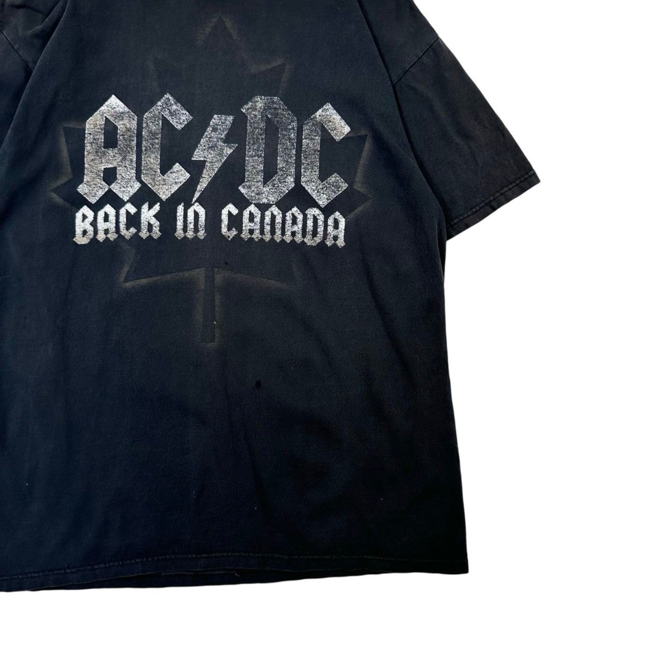 Vintage Vintage 00s ACDC Back in Canada Distressed Band T Shirt Size US L / EU 52-54 / 3 - 3 Thumbnail