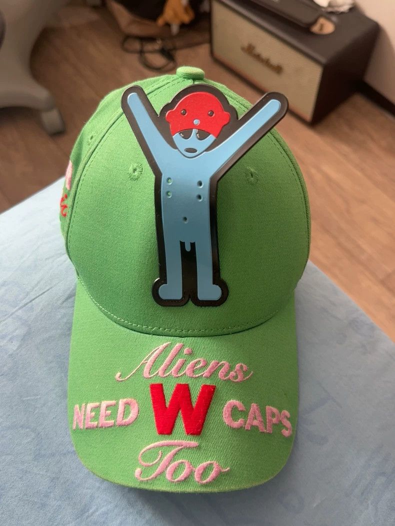 Walter Van Beirendonck walter van beirendonck Green alien hat Size ONE SIZE - 1 Thumbnail
