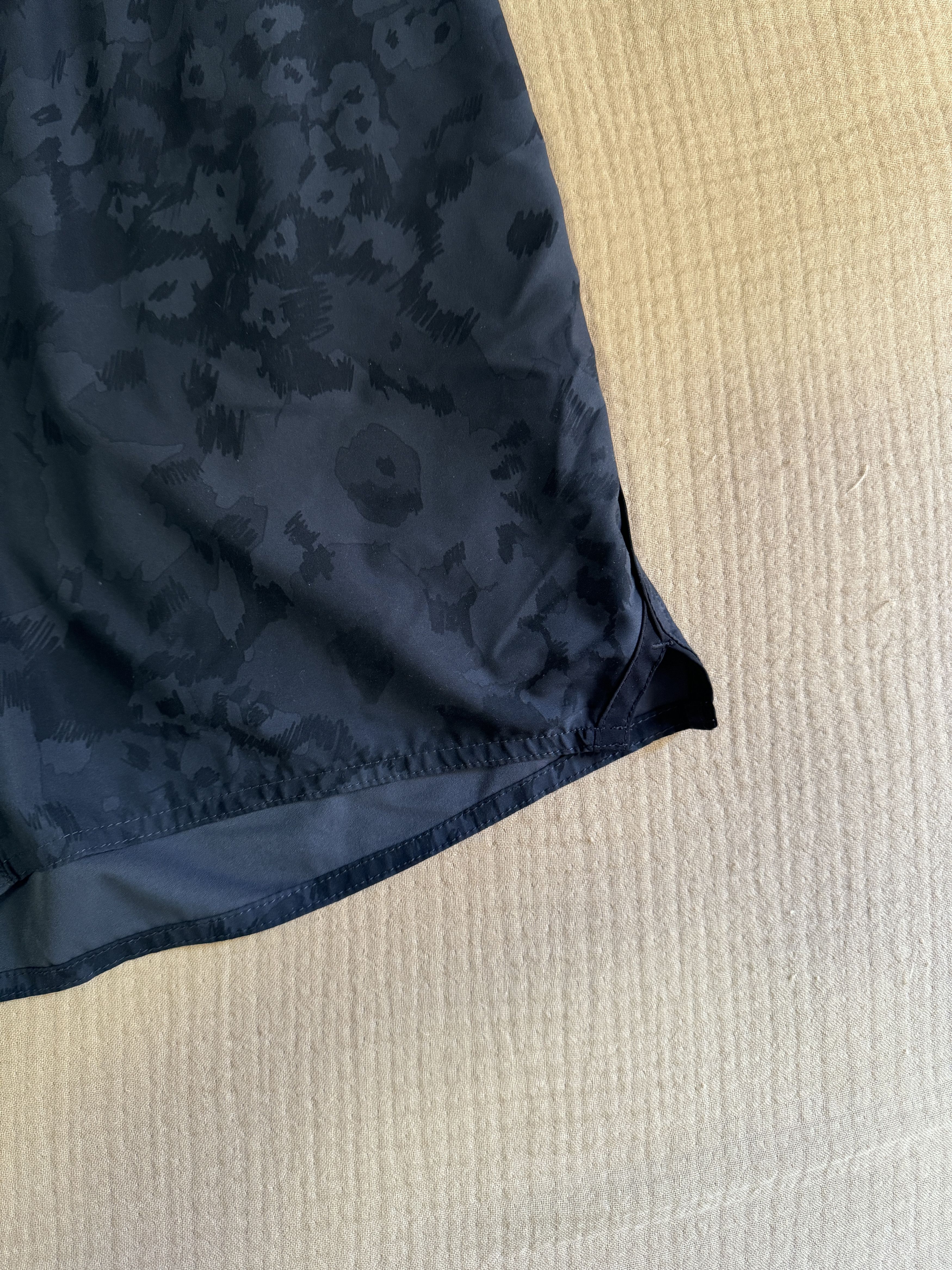 Vuori Vuori Kore Short, 5" Inseam Size US 36 / EU 52 - 4 Thumbnail