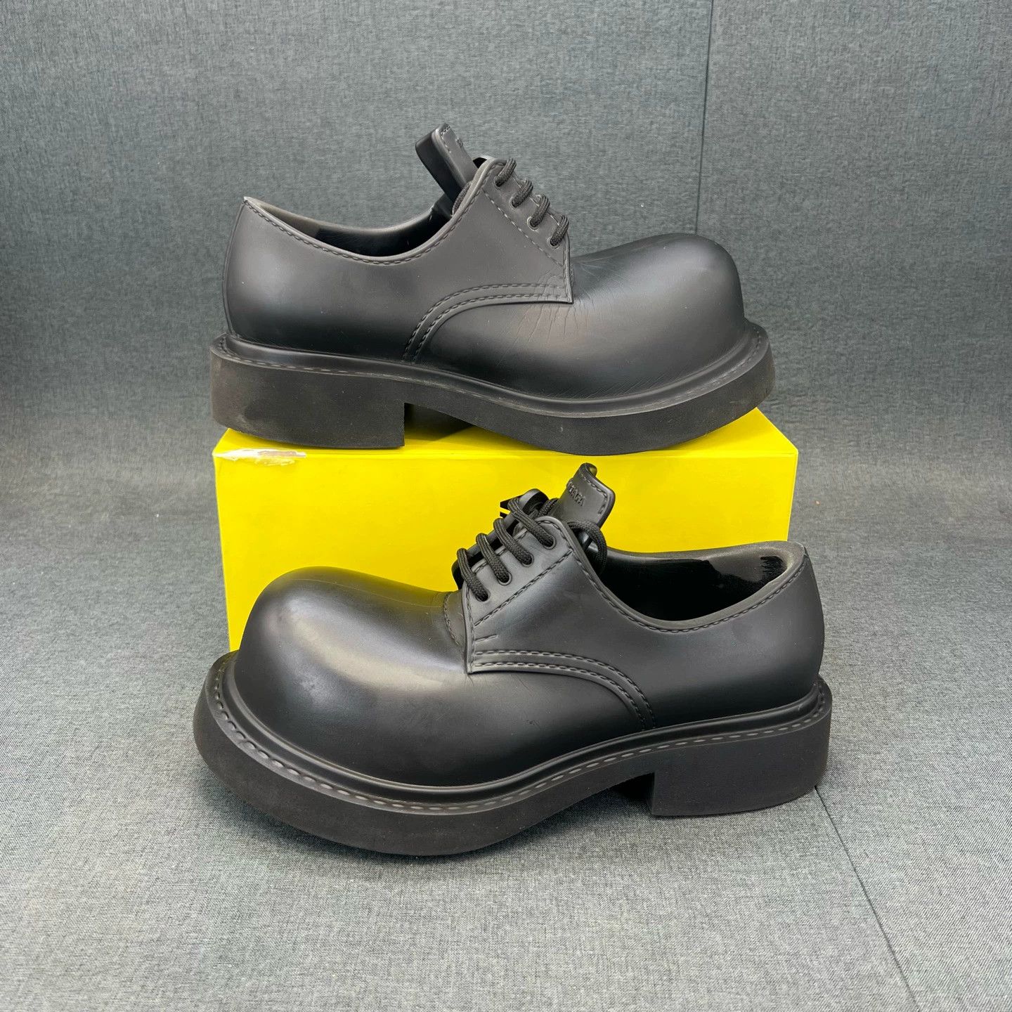 Balenciaga Mickey Mouse shoes size 40