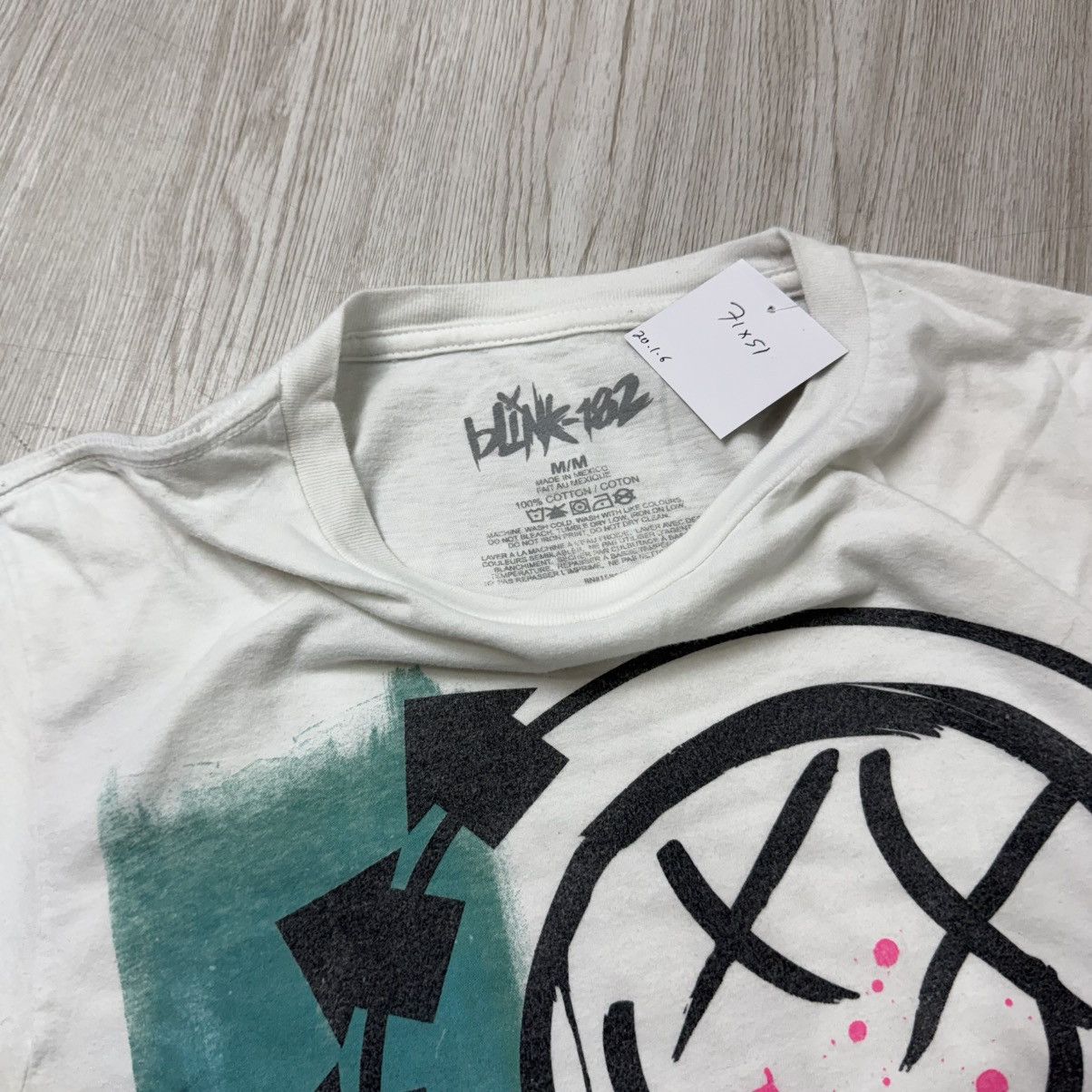 Band Tees BLINK-182 smile offical tag tee Size US M / EU 48-50 / 2 - 3 Thumbnail