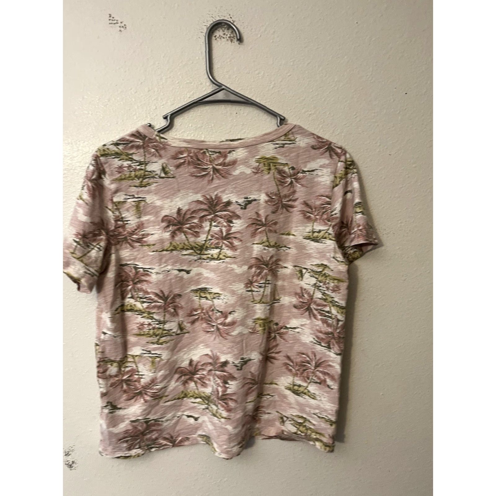 Old Navy Old Navy pink tropical T-Shirt Women Medium Size M / US 6-8 / IT 42-44 - 3 Thumbnail