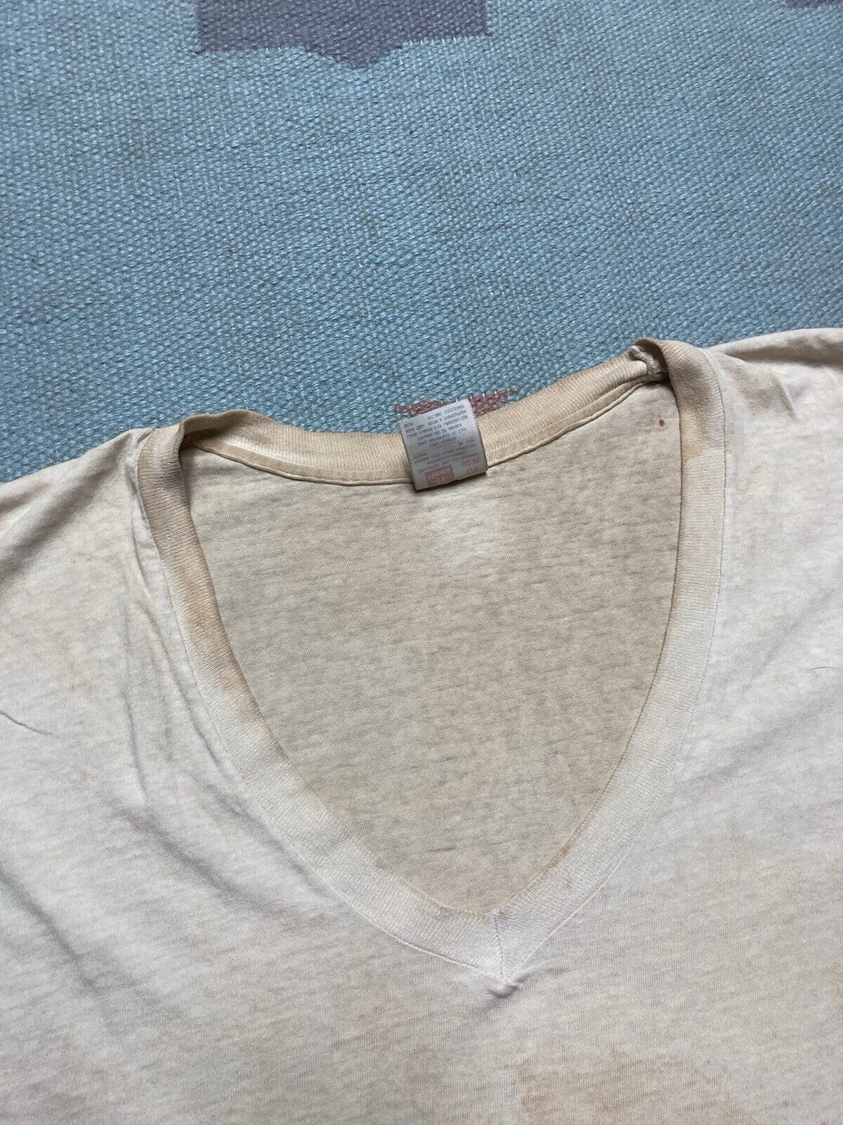 Hanes × Vintage VTG v neck t shirt blank white hanes stained grunge cotton L Size US L / EU 52-54 / 3 - 8 Thumbnail