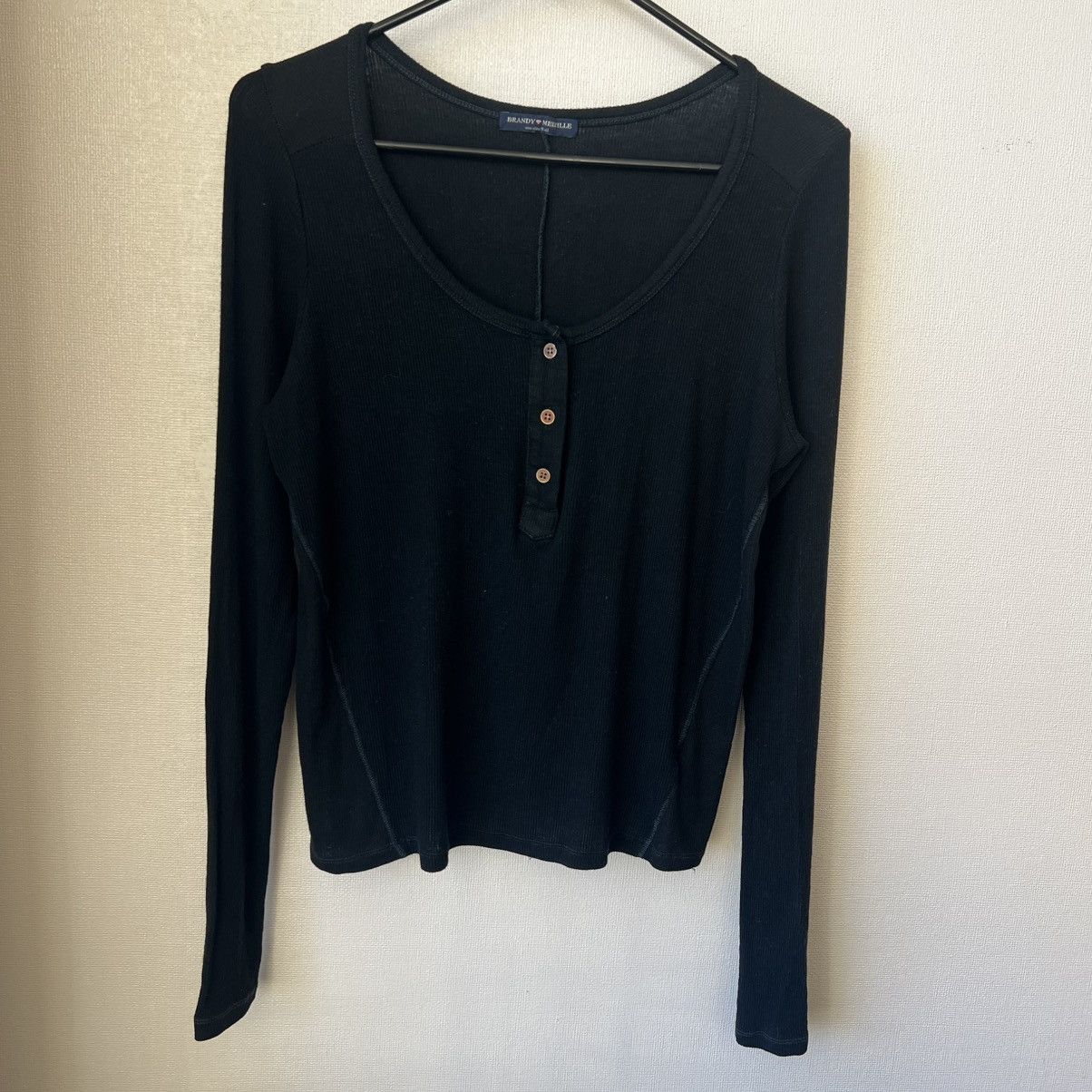 Brandy Melville Brandy Melville Black Long Sleeve Shirt One Size Italy Made Size ONE SIZE - 1 Thumbnail