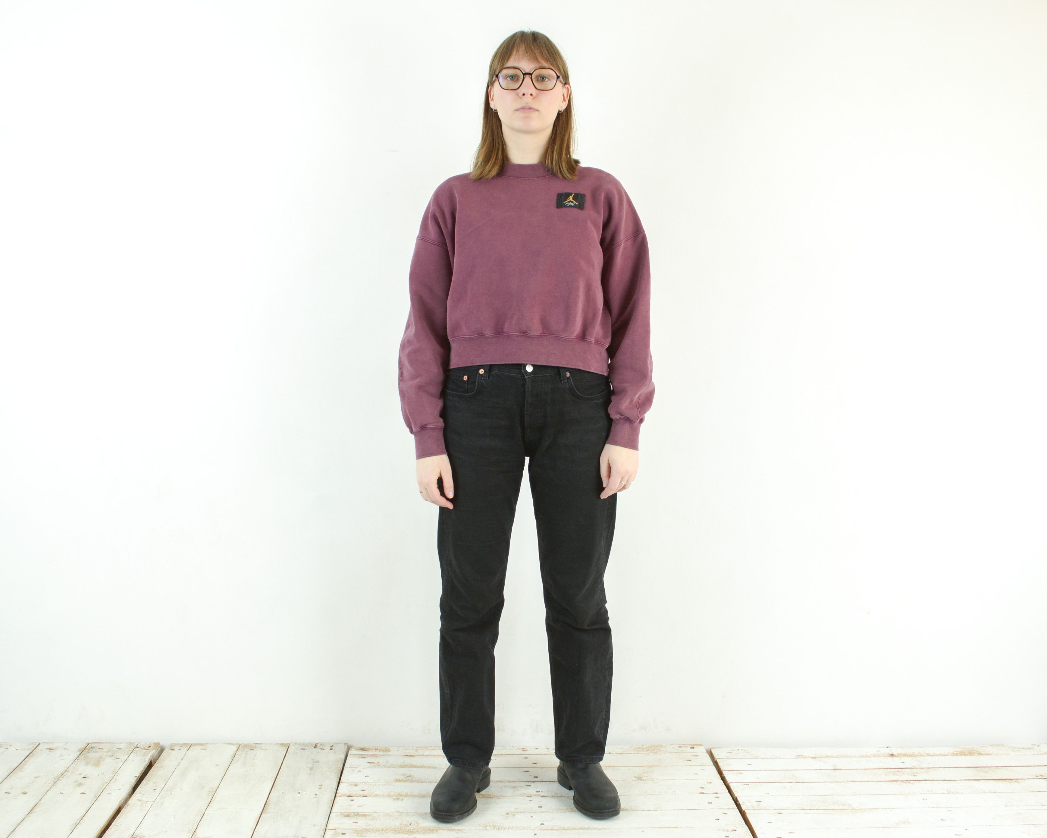 Jordan Brand × Nike × Vintage Air Jordan Loose Jumper Cropped Sweatshirt Sweater Pullover Size M / US 6-8 / IT 42-44 - 1 Thumbnail