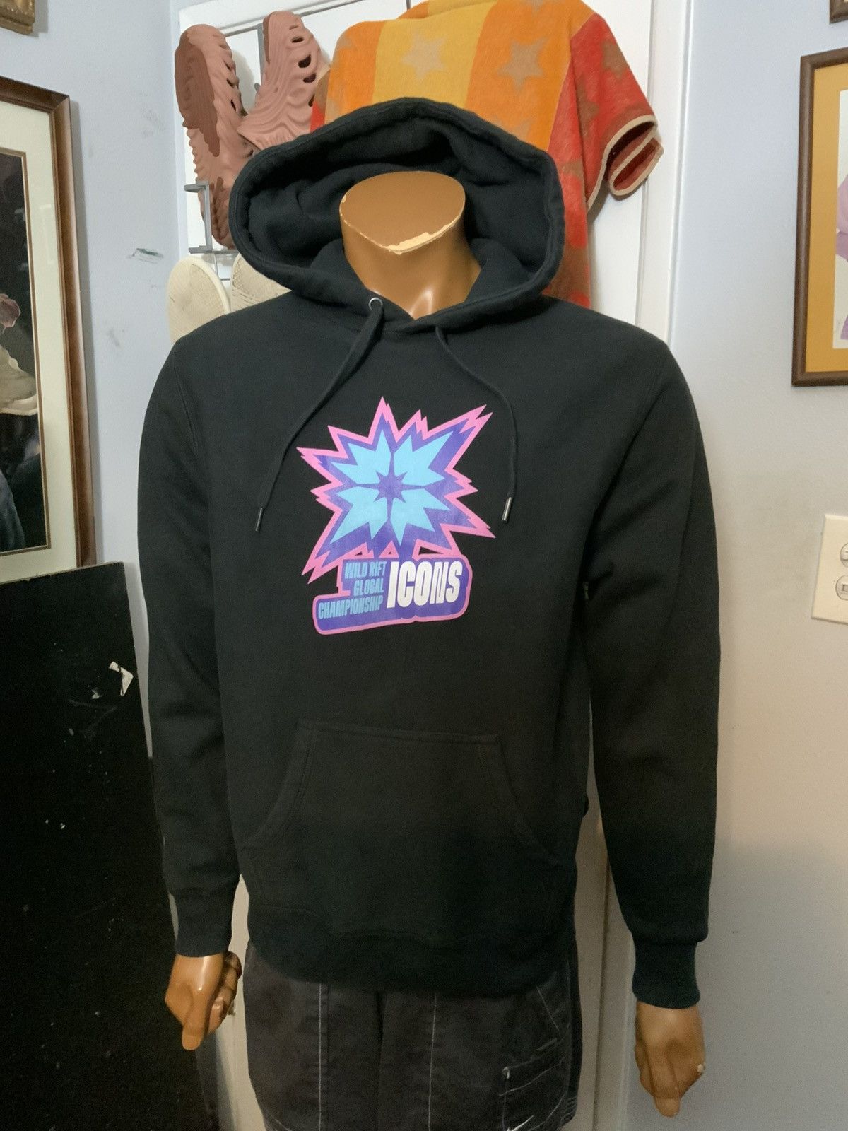 Independent Trading Co. League Of Legends Wild Rift Icons Global Championship Hoodie Size US S / EU 44-46 / 1 - 8 Thumbnail