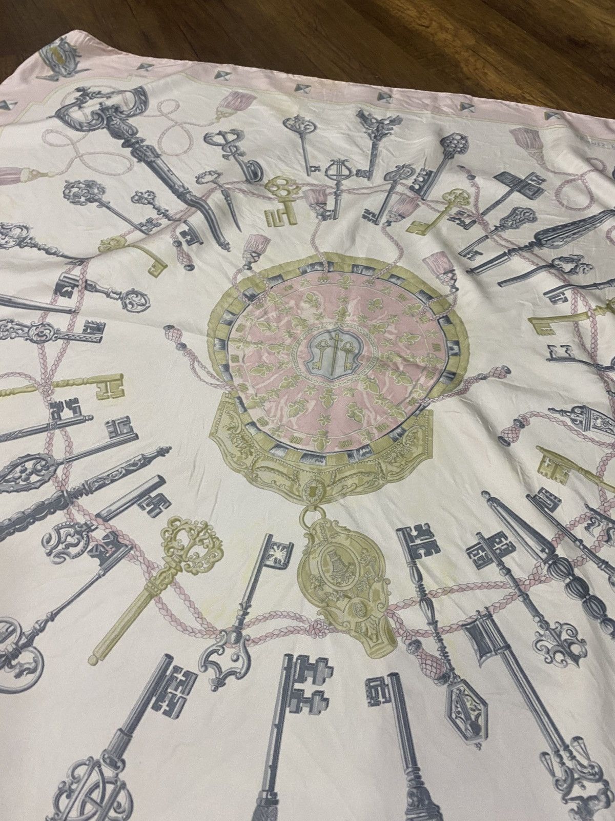 Hermes Authentic Vintage Hermes 100% Silk Scarf The Keys Size ONE SIZE - 15 Thumbnail