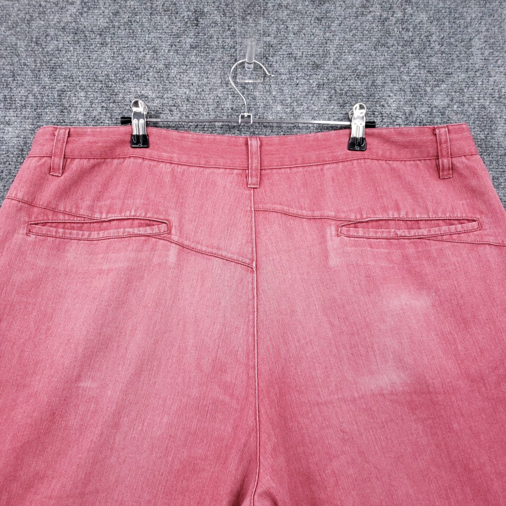 Volcom Volcom Shorts Mens 40 Red Bermuda Mid-Rise 10" Flat Front Denim Casual Outdoor Bermuda Shorts Red Volcom Mens 40 Regular Size US 40 / EU 56 - 6 Thumbnail