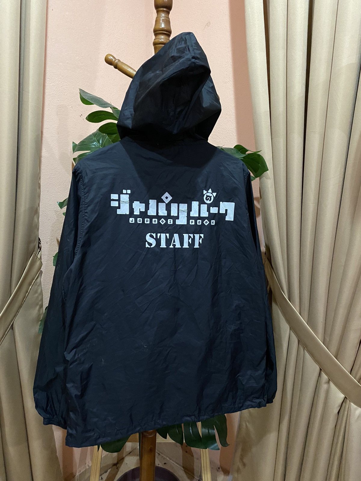 Anime × Japanese Brand Japari Park Staff Windbreaker | Cospa Anime Merchandise Size US M / EU 48-50 / 2 - 7 Thumbnail