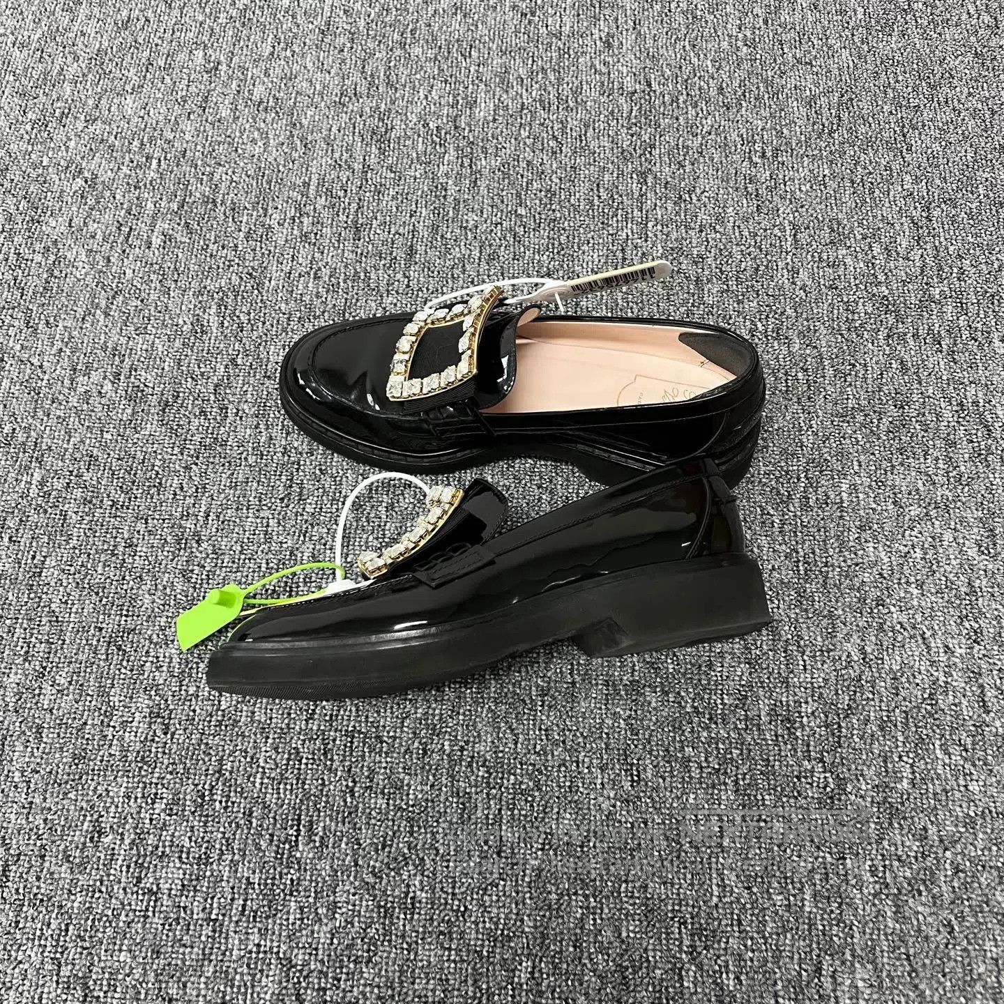 Roger Vivier Roger Vivier SIilver button Le Fu Shoes| Size US 9 / IT 39 - 3 Thumbnail